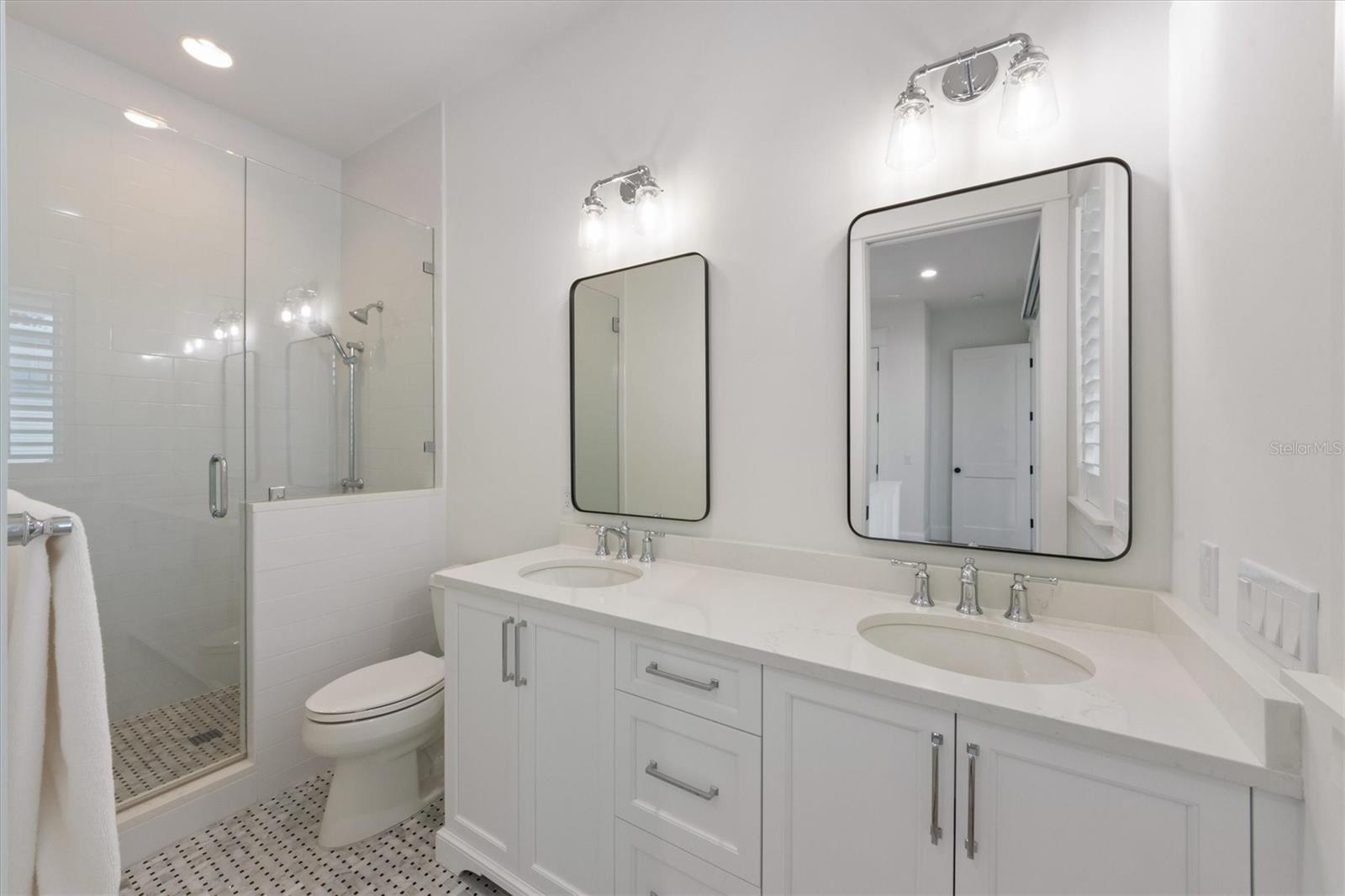 A4661964 Property Photo