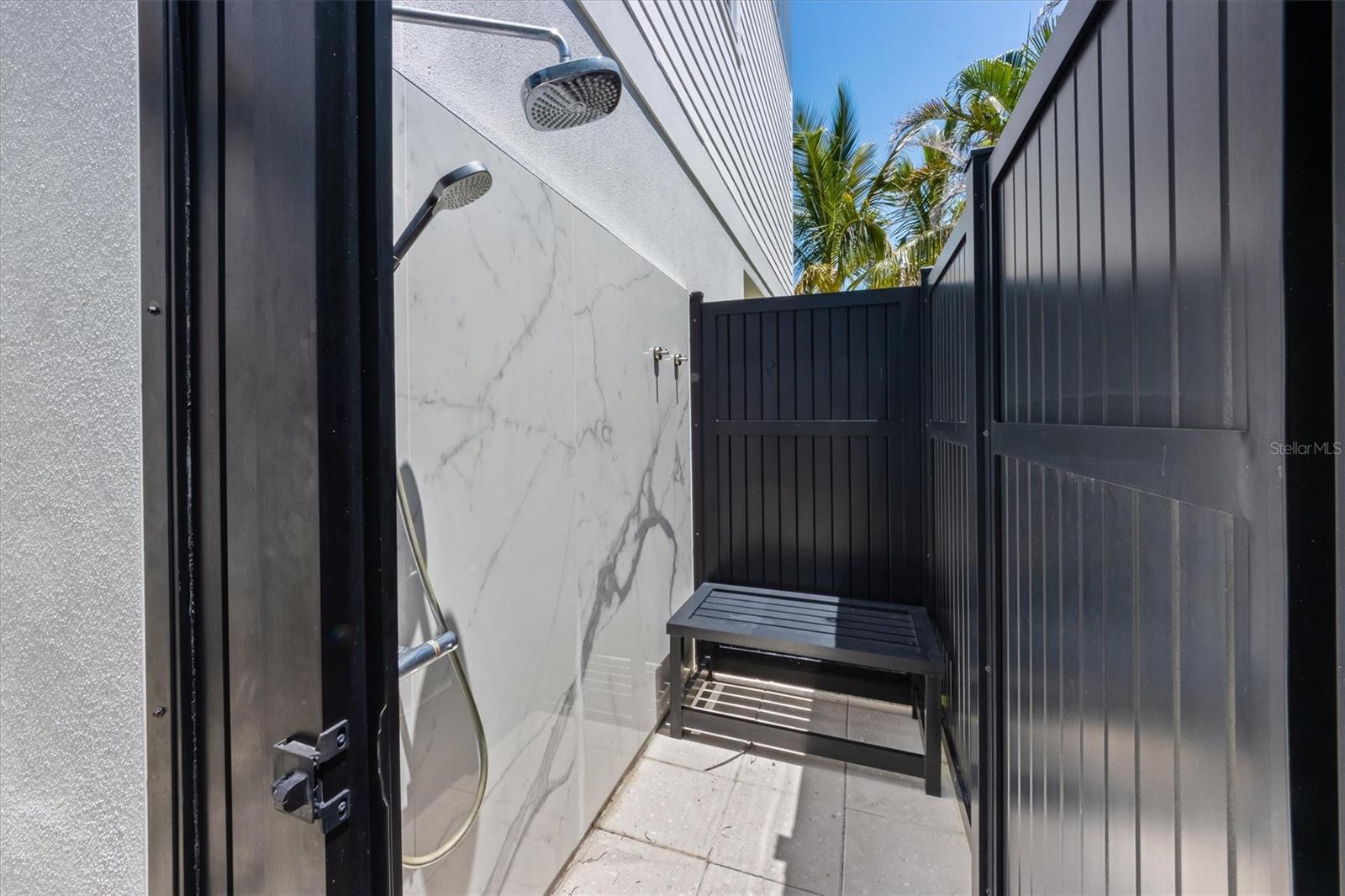 A4661964 Property Photo