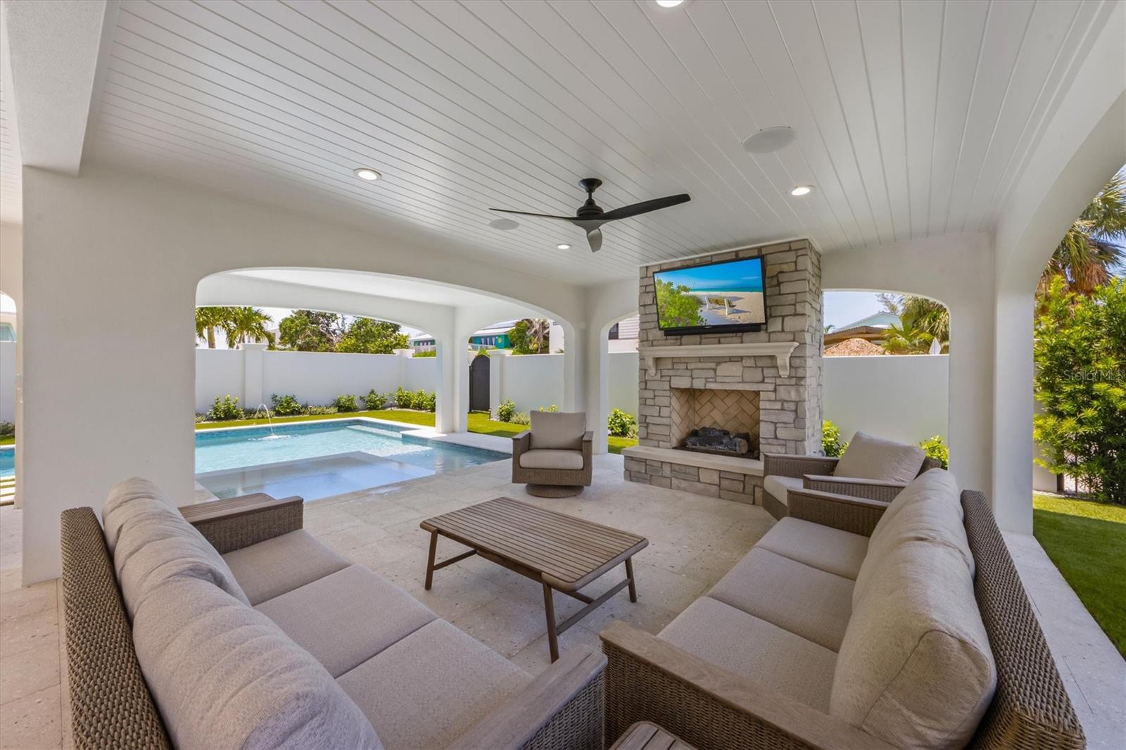 A4661964 Property Photo