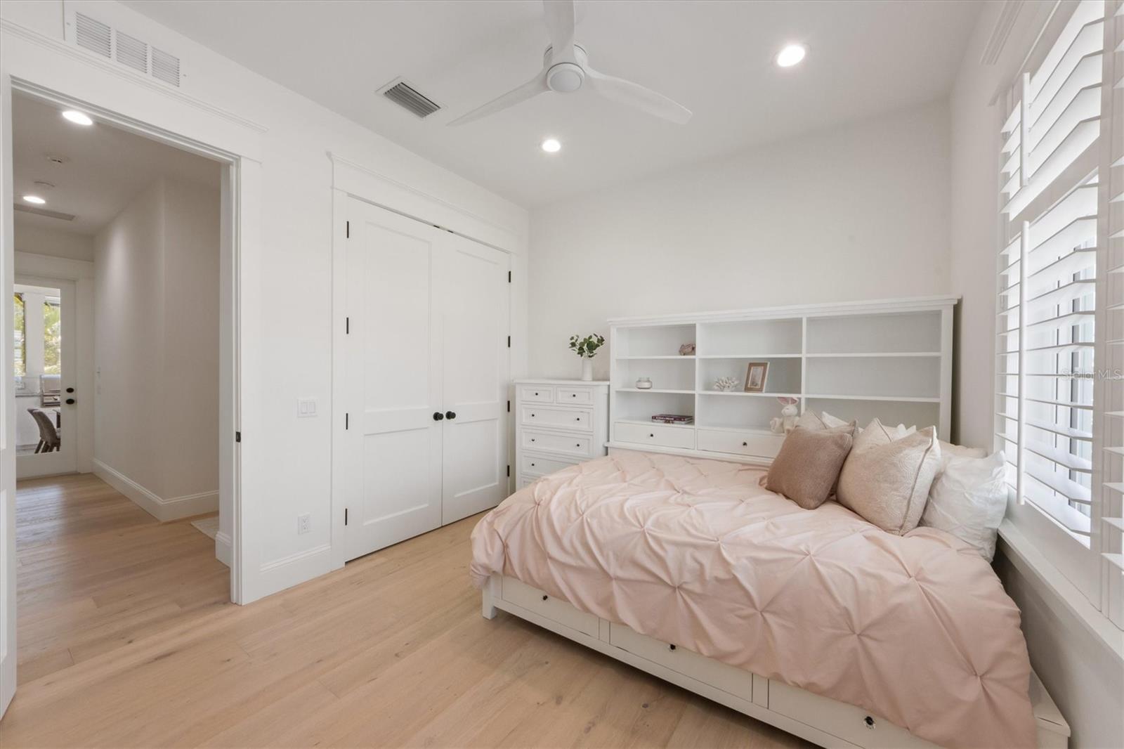 A4661964 Property Photo