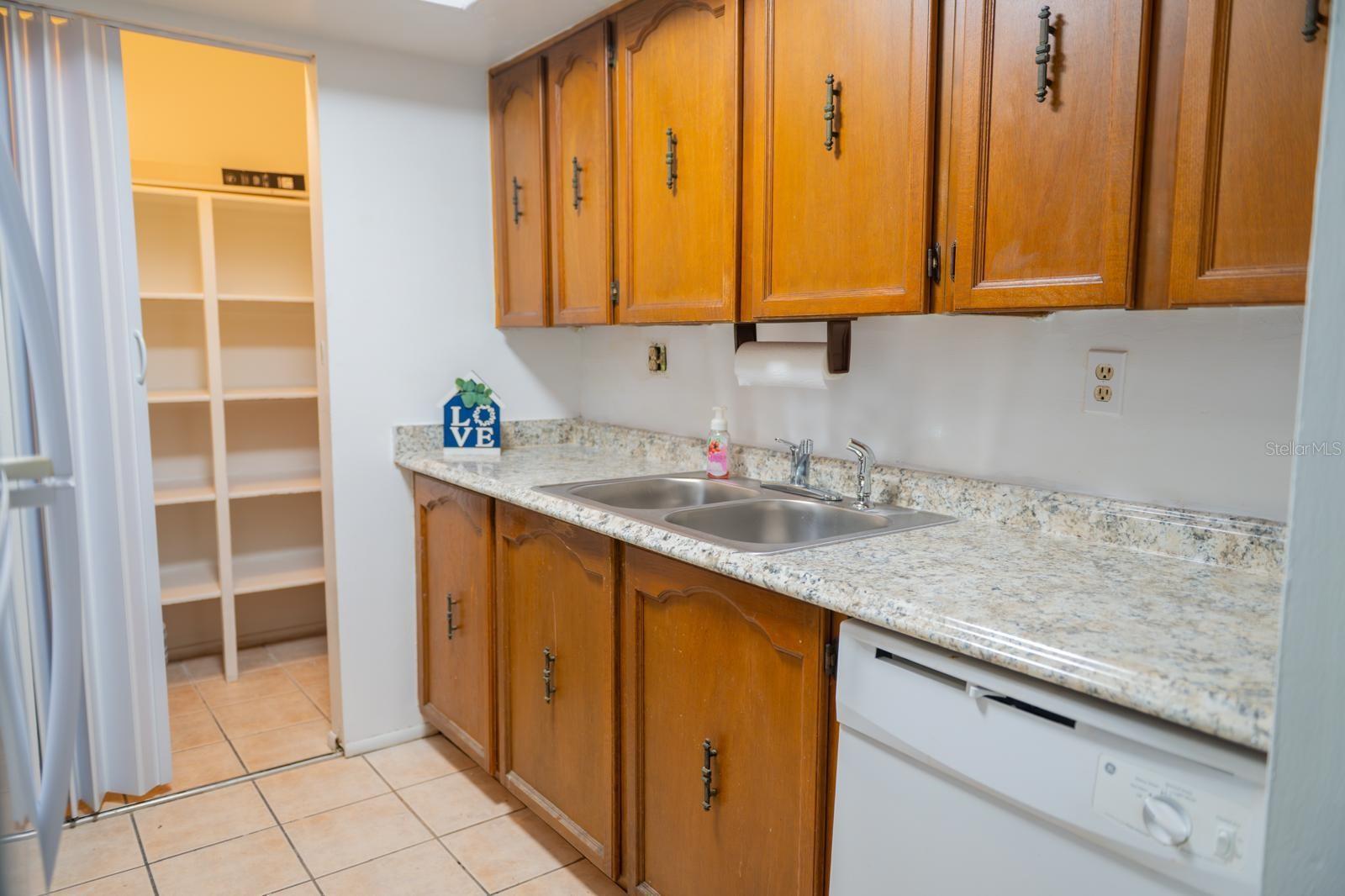 S5132674 Property Photo