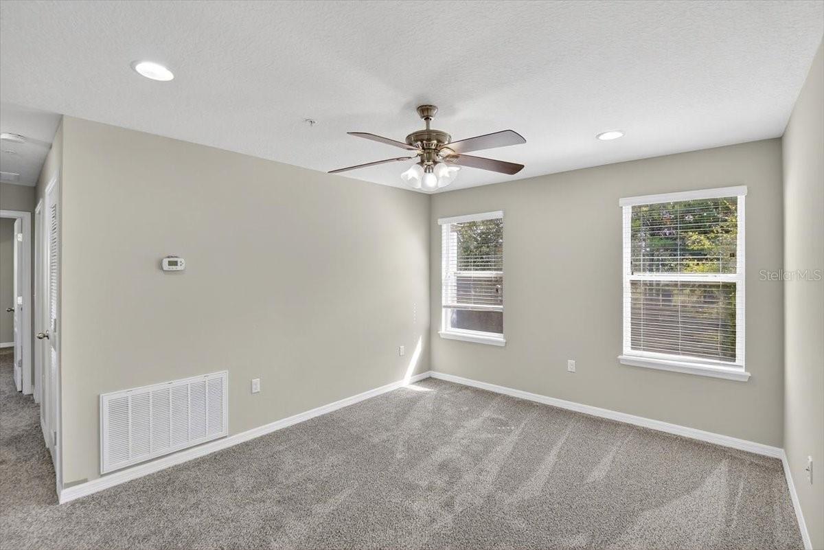 8632 MIRAMAR TERRACE CIR, TEMPLE TERRACE, FL, 33637