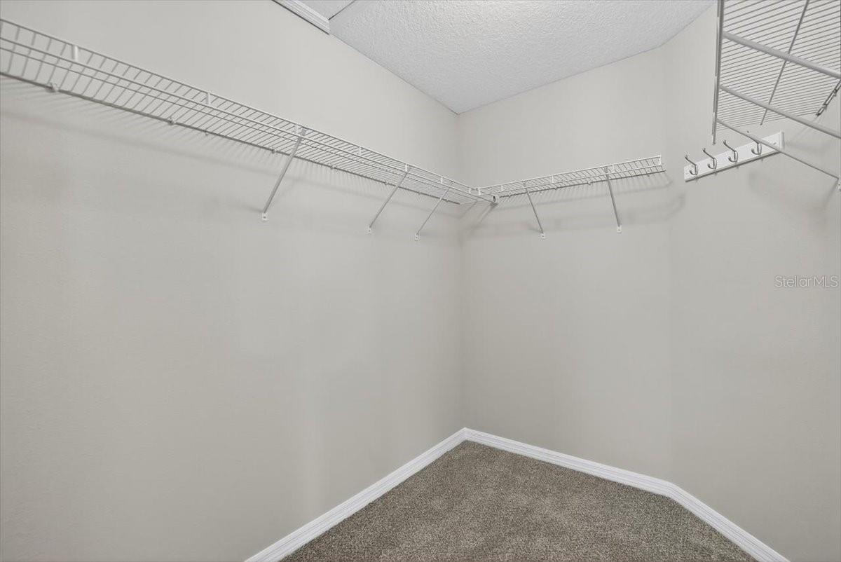 8632 MIRAMAR TERRACE CIR, TEMPLE TERRACE, FL, 33637