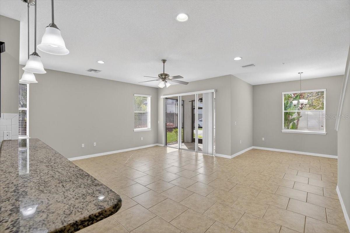 8632 MIRAMAR TERRACE CIR, TEMPLE TERRACE, FL, 33637