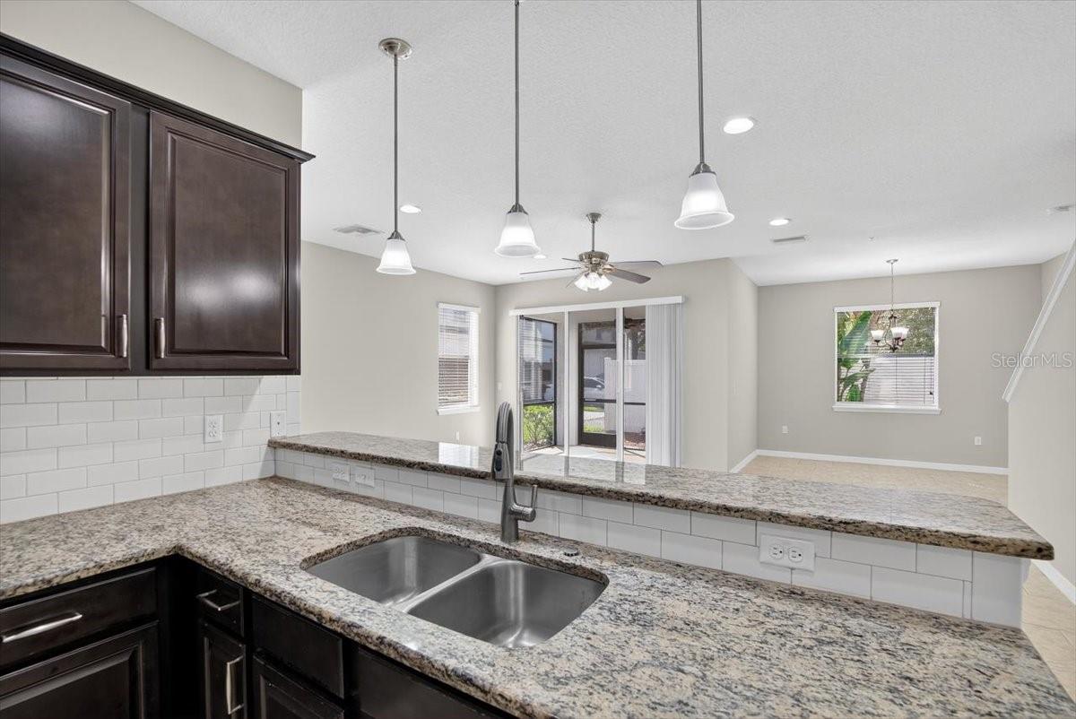 8632 MIRAMAR TERRACE CIR, TEMPLE TERRACE, FL, 33637