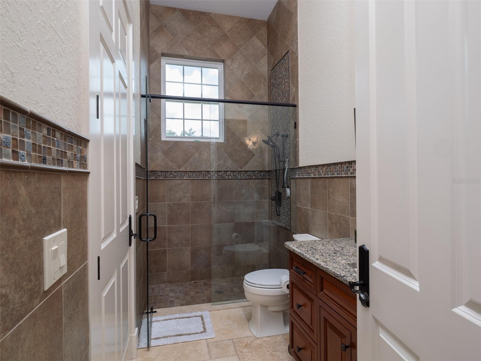 OM707542 Property Photo