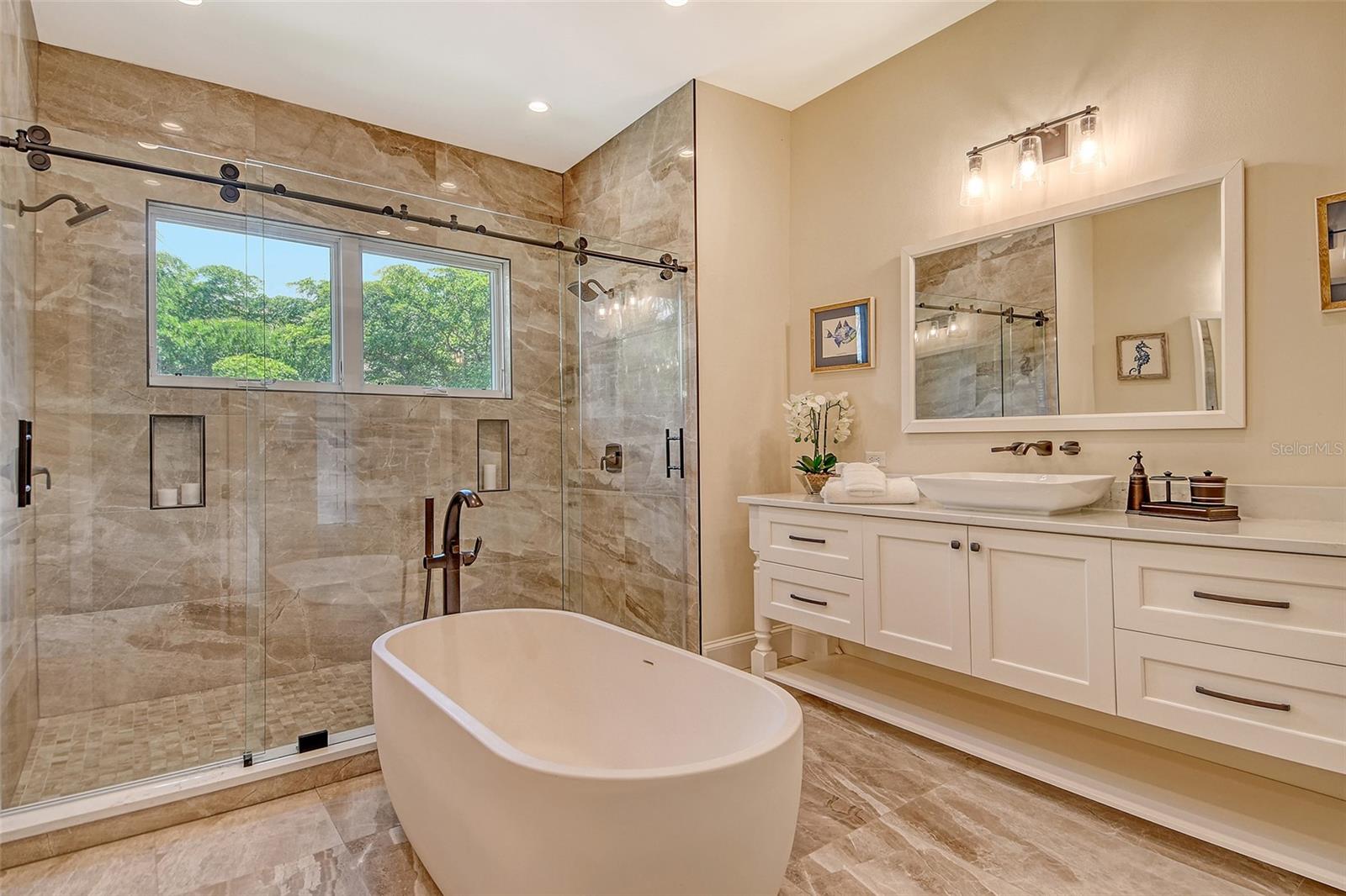 A4661988 Property Photo