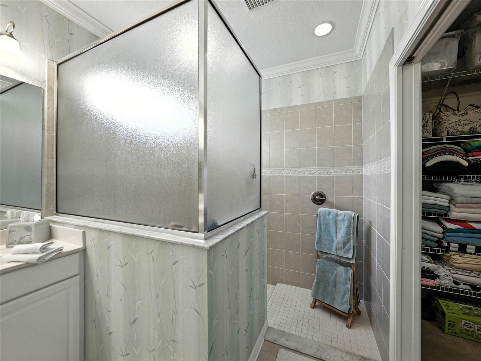 2530 CROSS MORE ST, VALRICO, FL, 33594