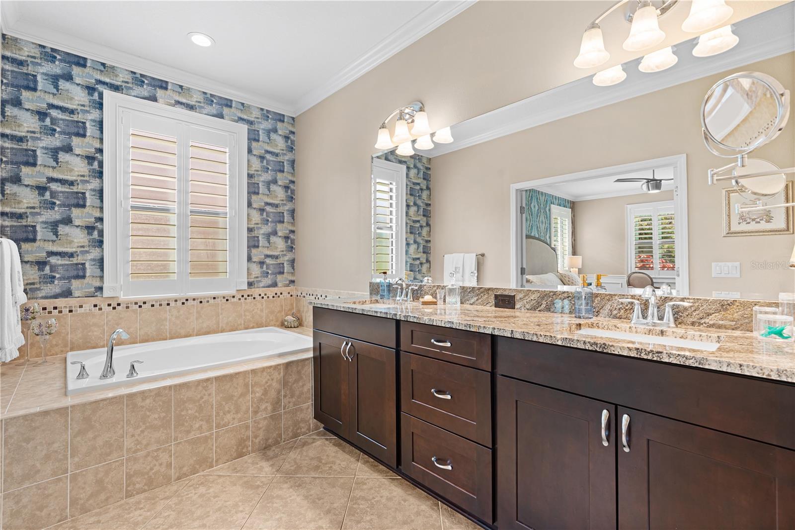 11806 GILMERTON DR, RIVERVIEW, FL, 33579