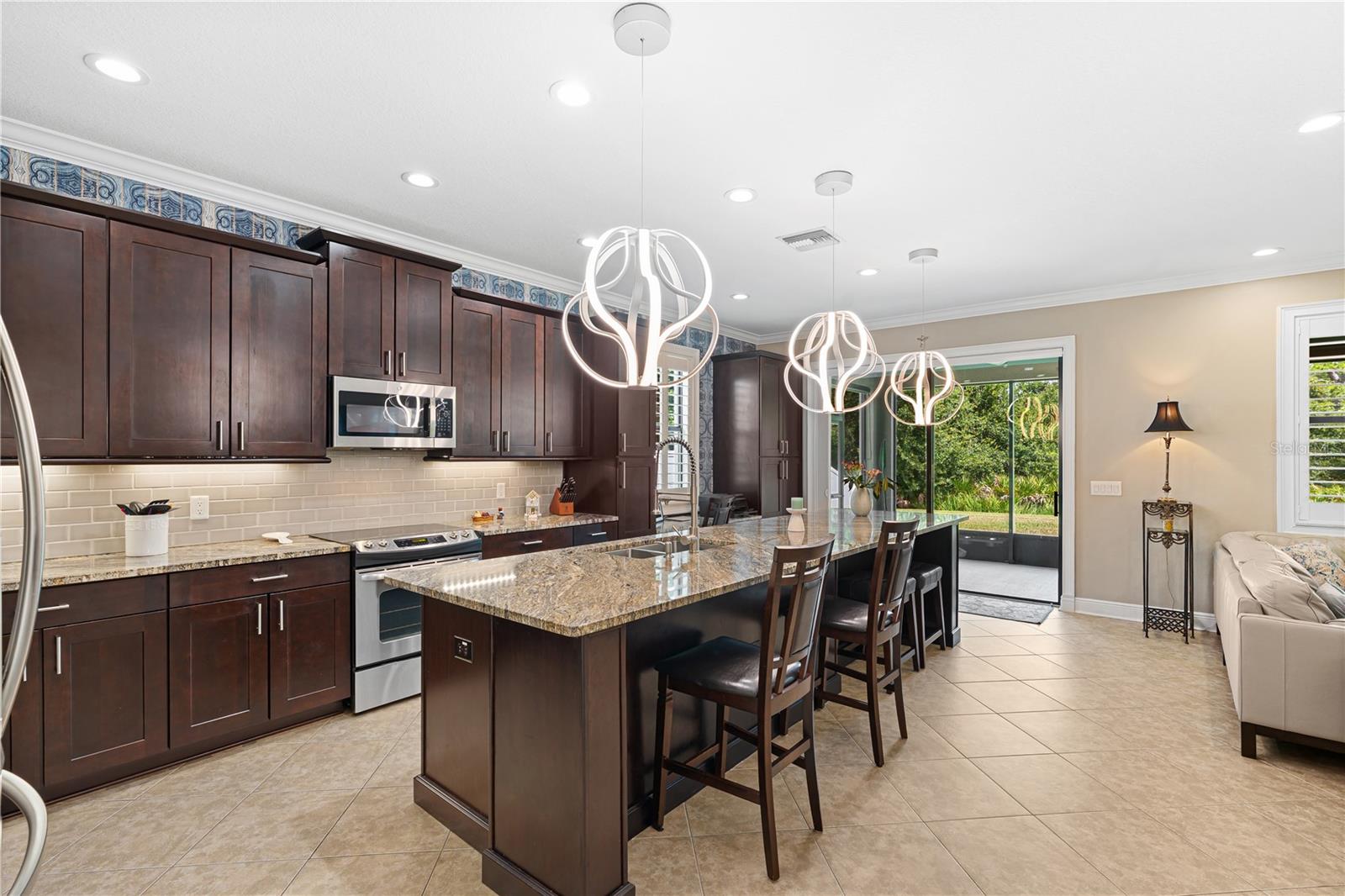 11806 GILMERTON DR, RIVERVIEW, FL, 33579