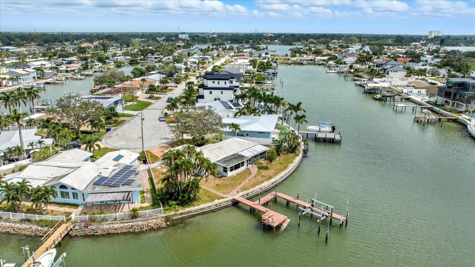 7998 1ST AVE S, ST PETERSBURG, FL, 33707