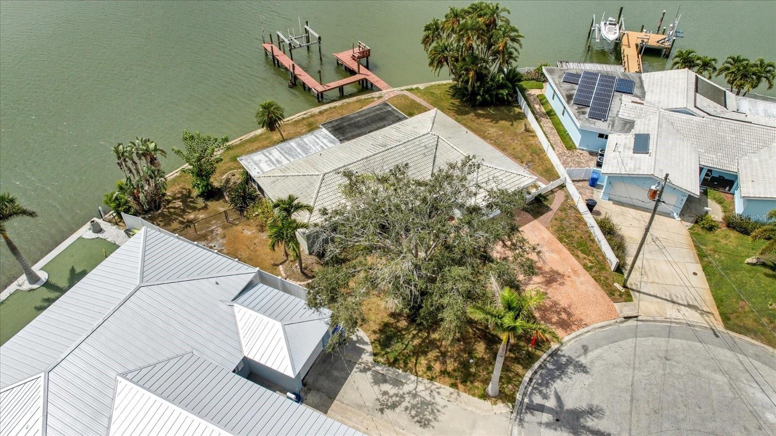 7998 1ST AVE S, ST PETERSBURG, FL, 33707