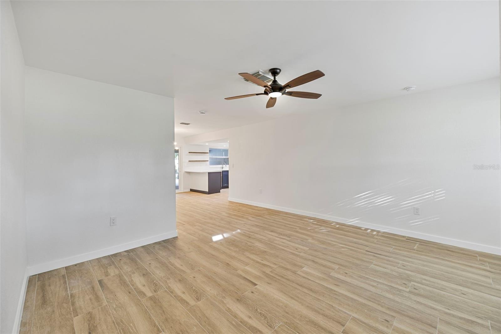 Great sized living room!