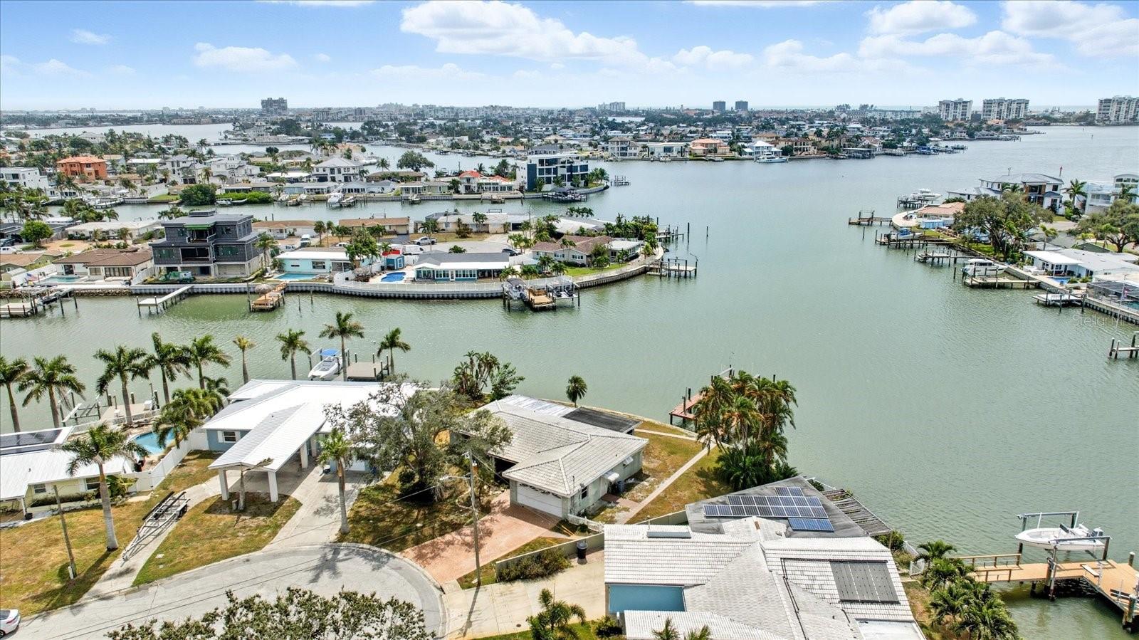 7998 1ST AVE S, ST PETERSBURG, FL, 33707