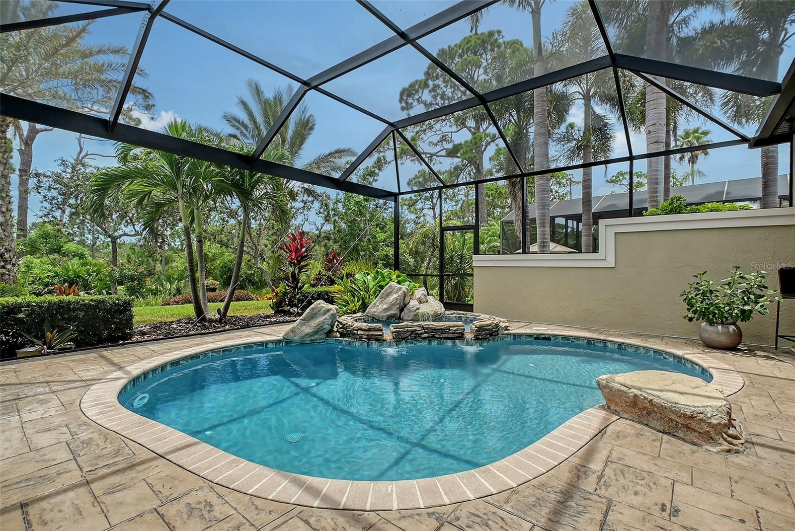 A4662015 Property Photo