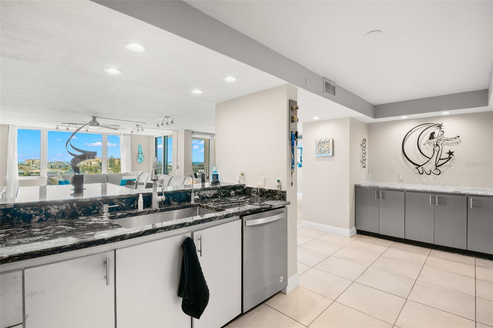 736 ISLAND WAY #604, CLEARWATER BEACH, FL, 33767