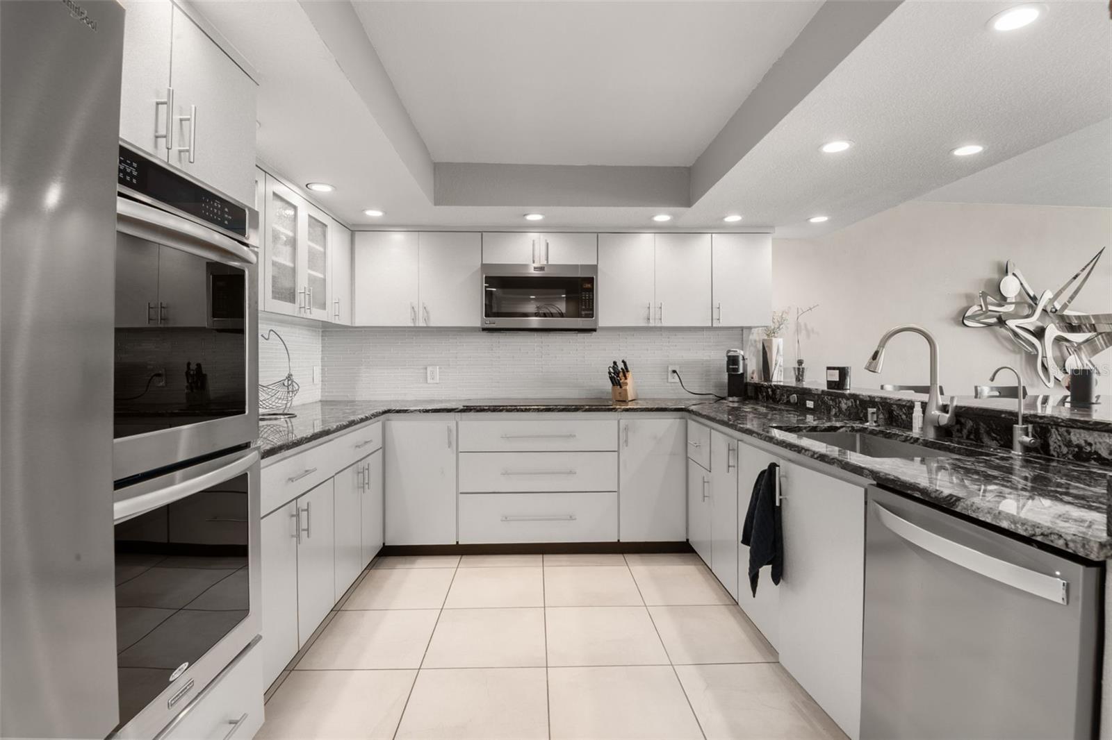 736 ISLAND WAY #604, CLEARWATER BEACH, FL, 33767