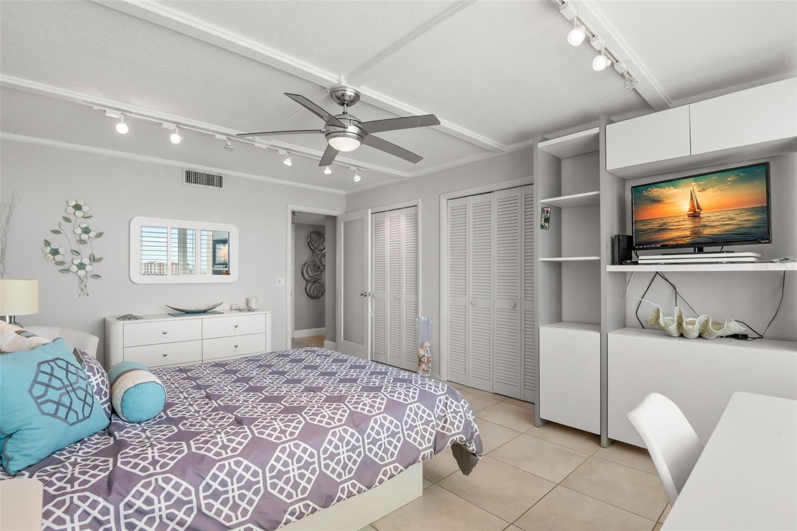 736 ISLAND WAY #604, CLEARWATER BEACH, FL, 33767