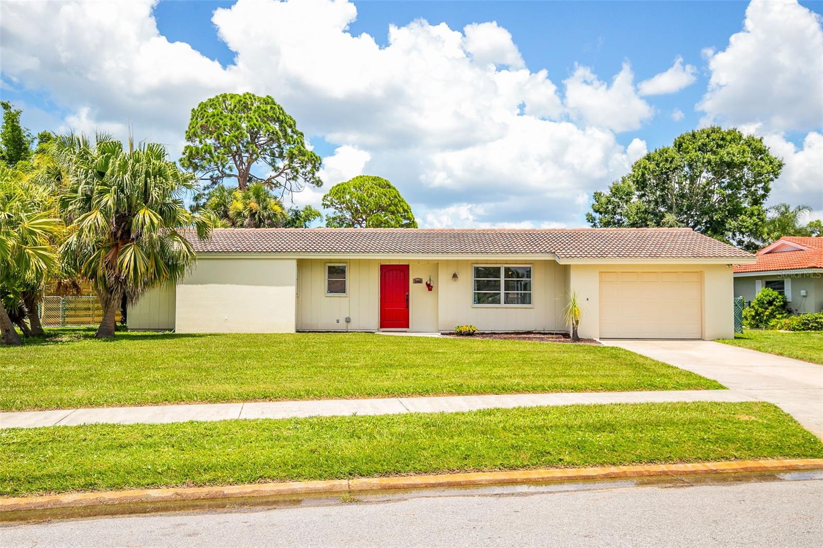 A4662030 Property Photo