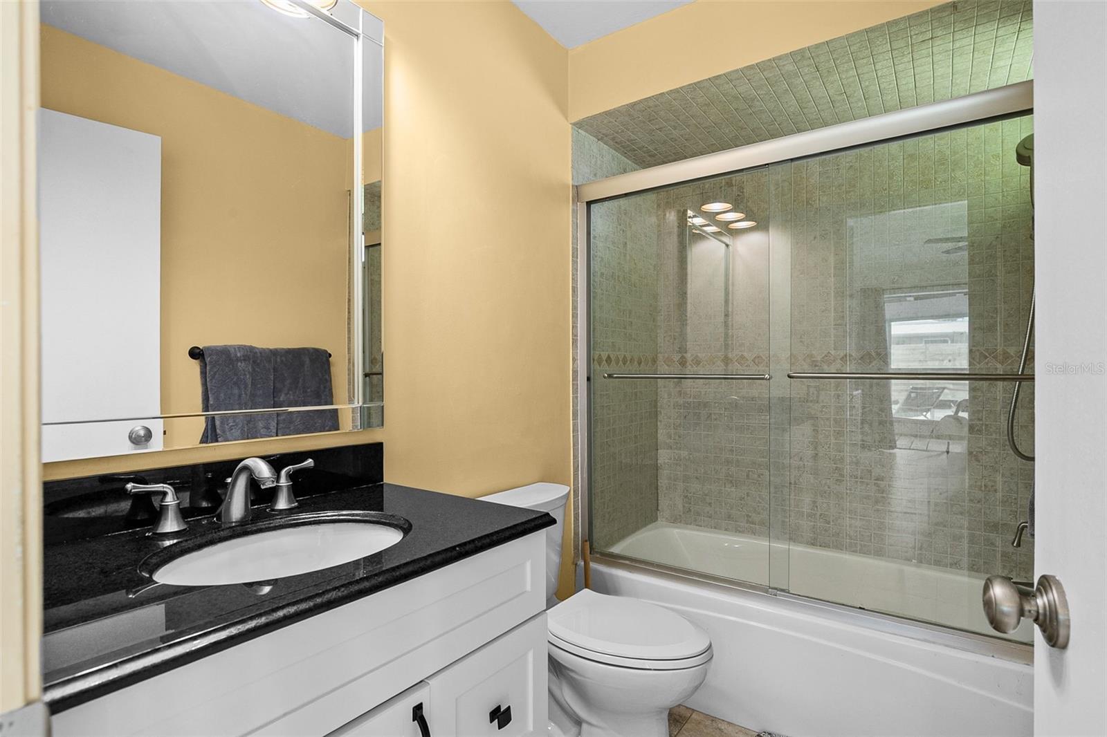 A4662030 Property Photo