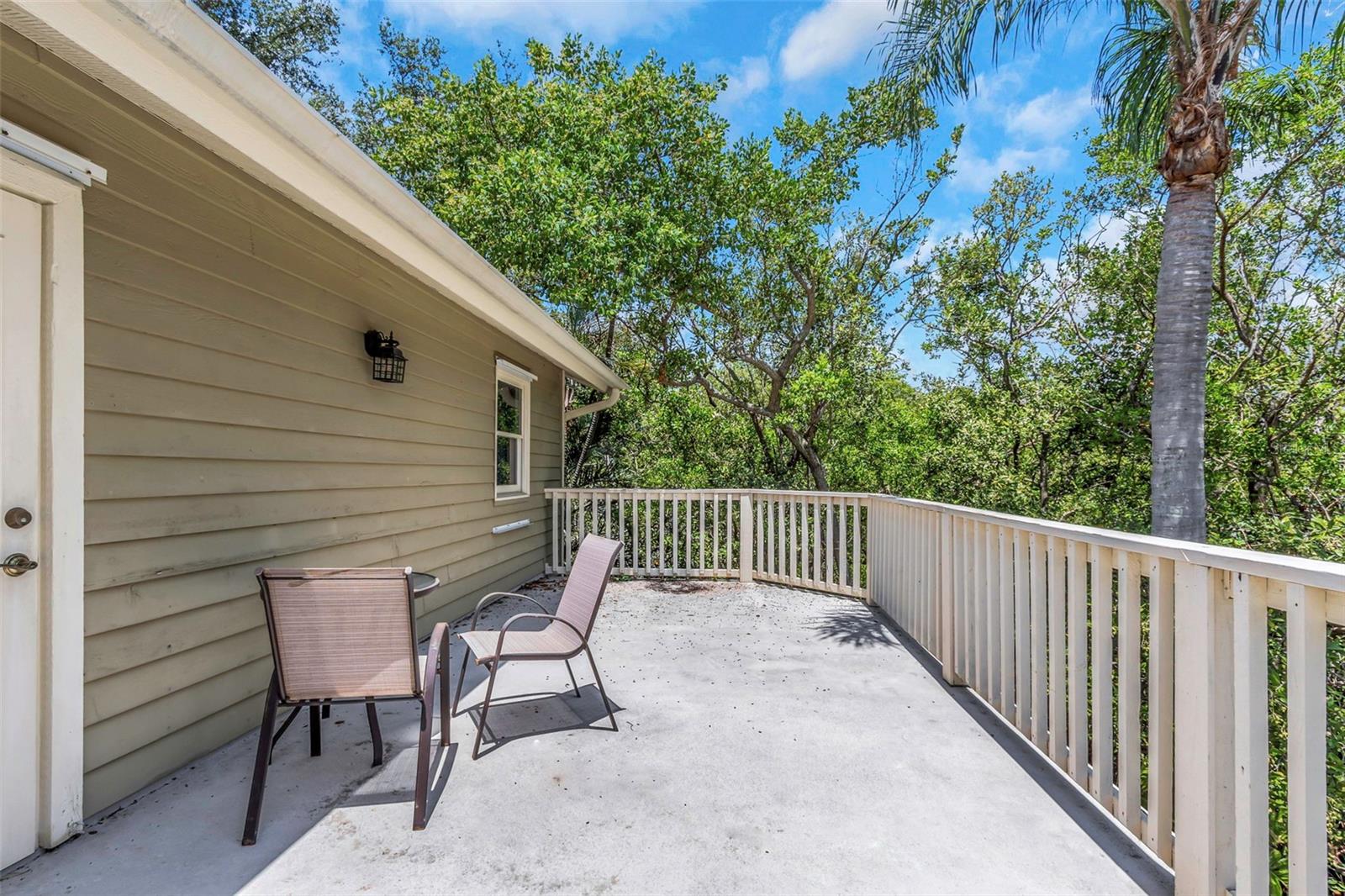 2nd floor patio