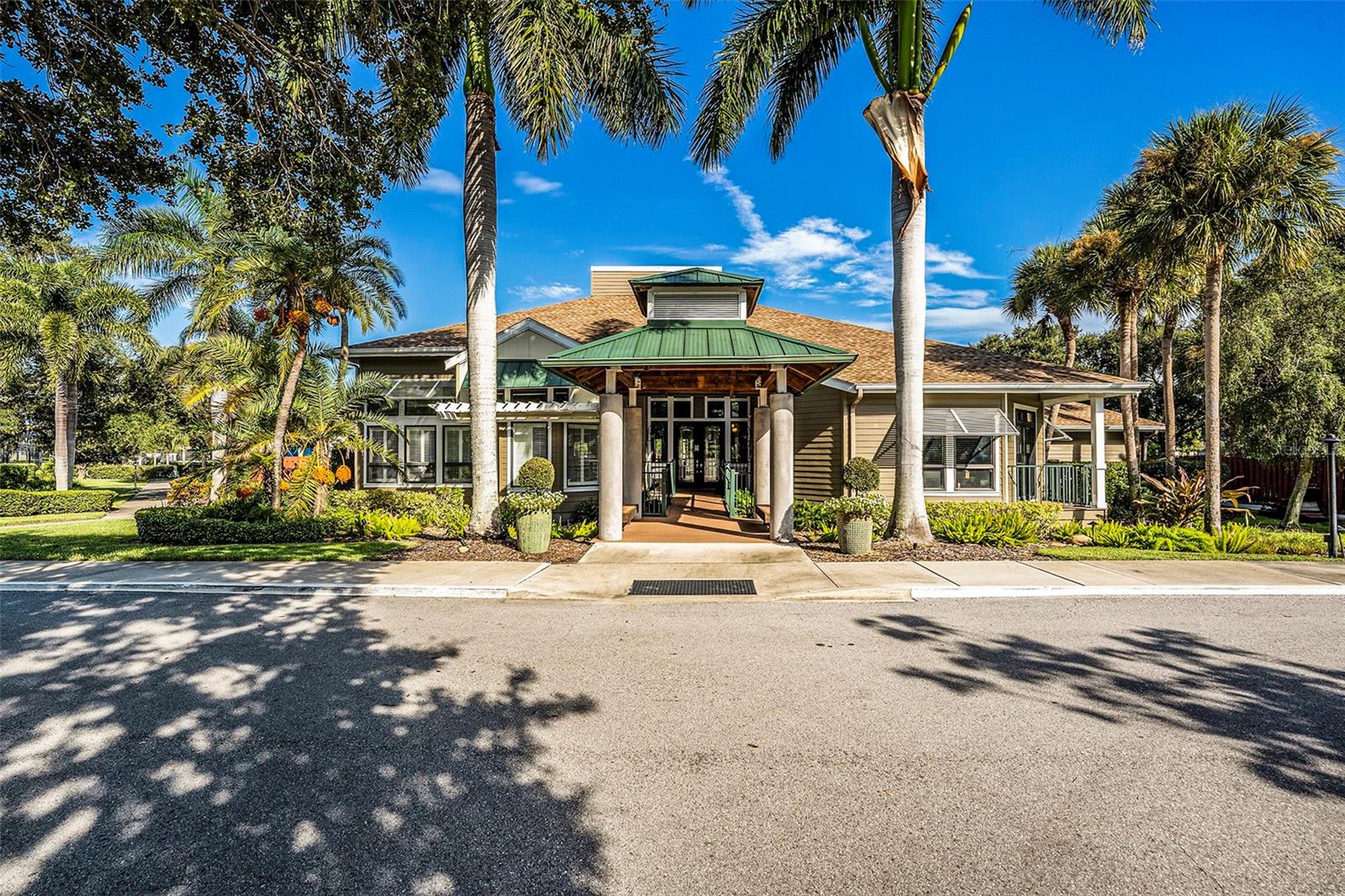 1001 SPOONTAIL CT, TARPON SPRINGS, FL, 34689