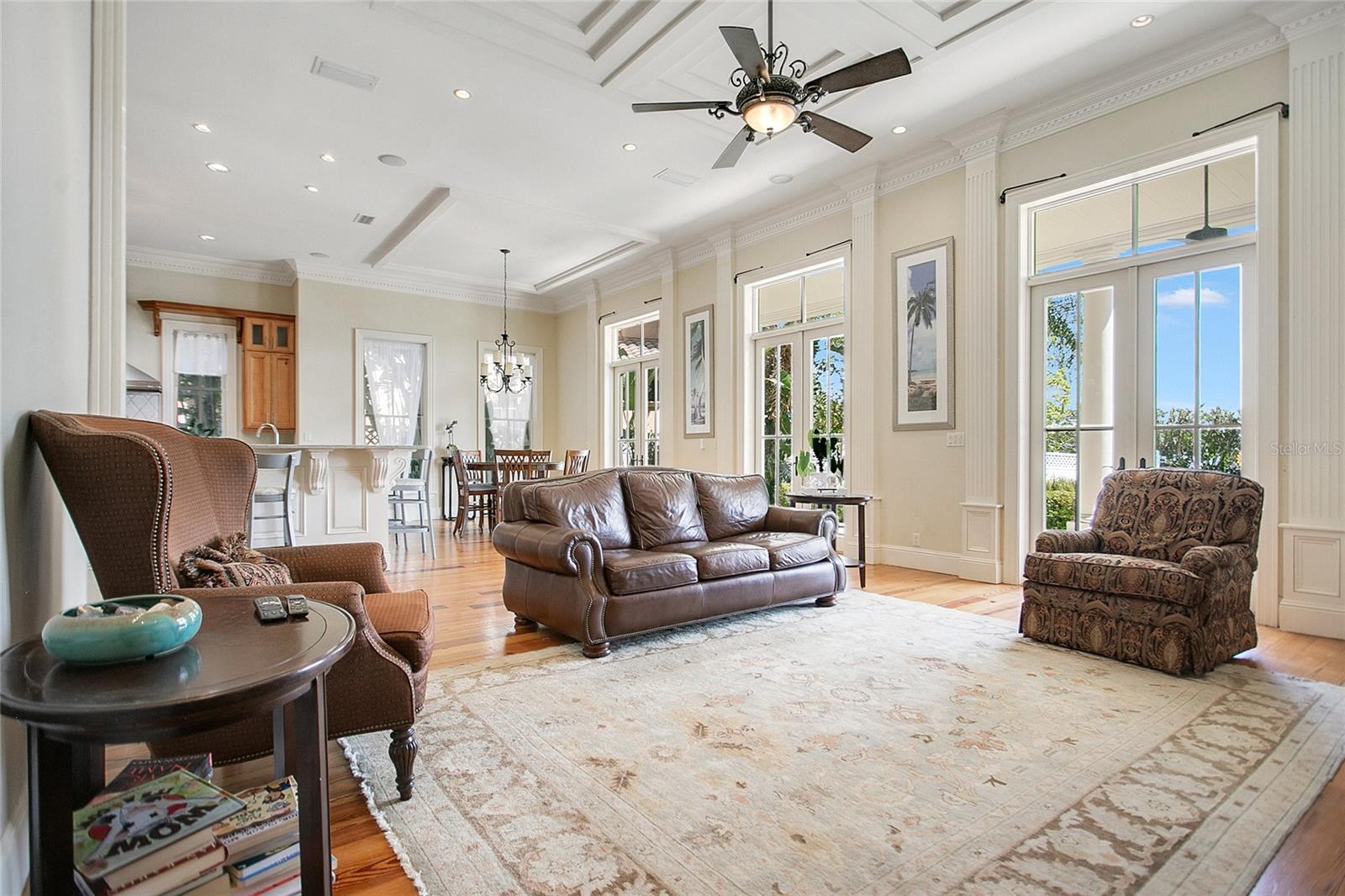 O6335825 Property Photo