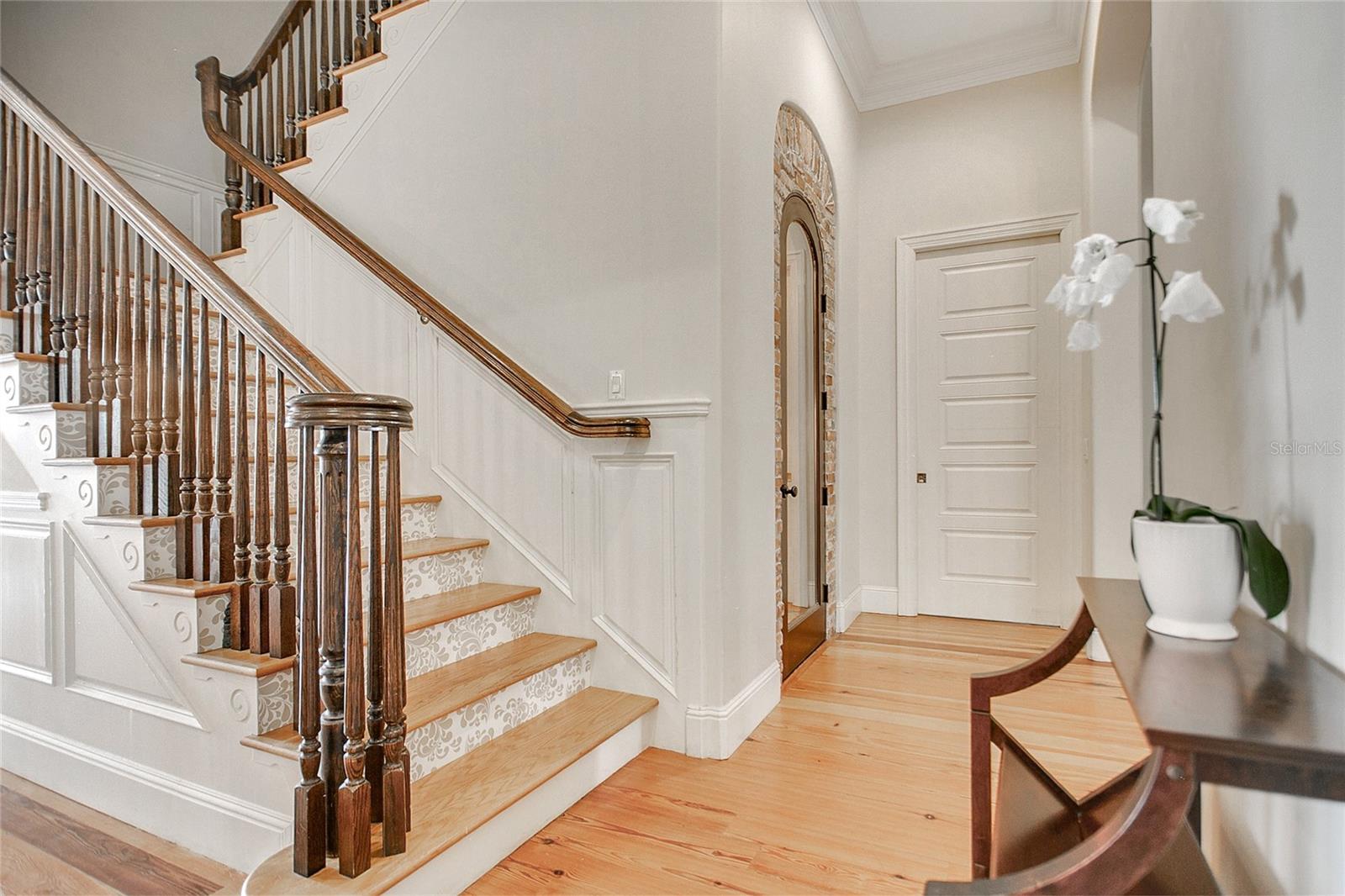 O6335825 Property Photo