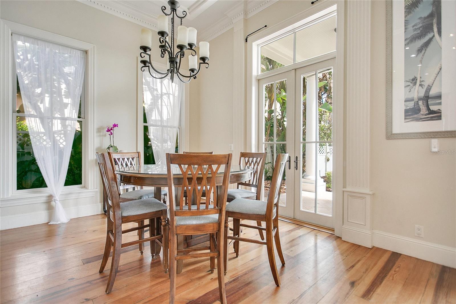 O6335825 Property Photo