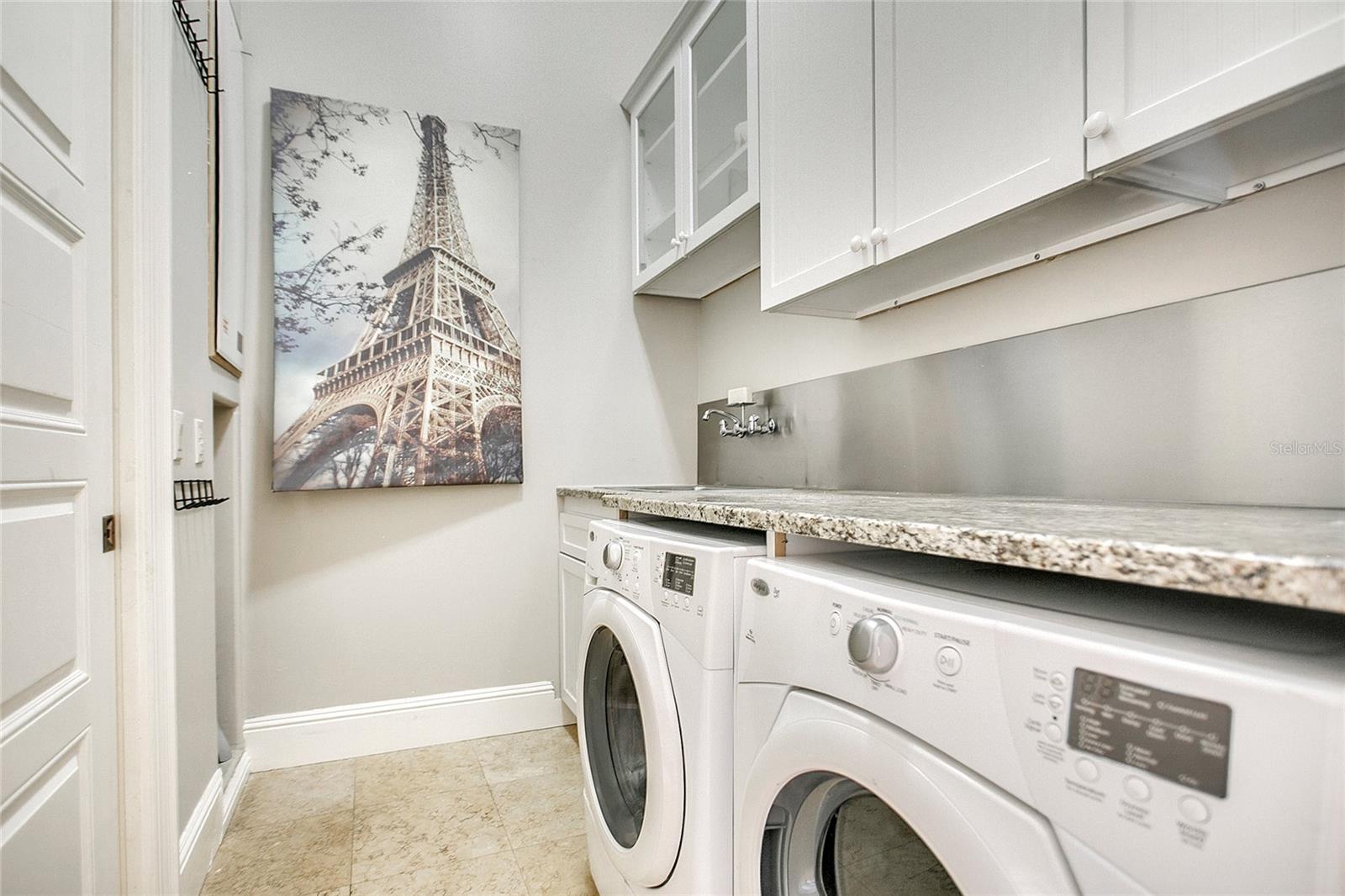 O6335825 Property Photo