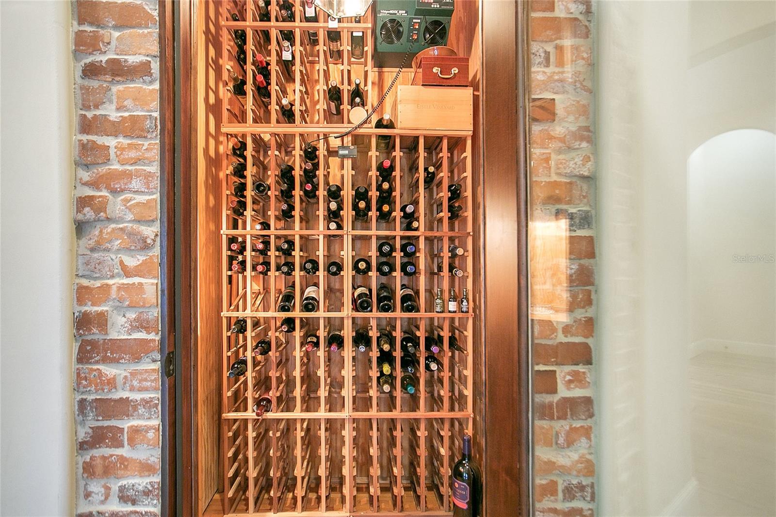 O6335825 Property Photo