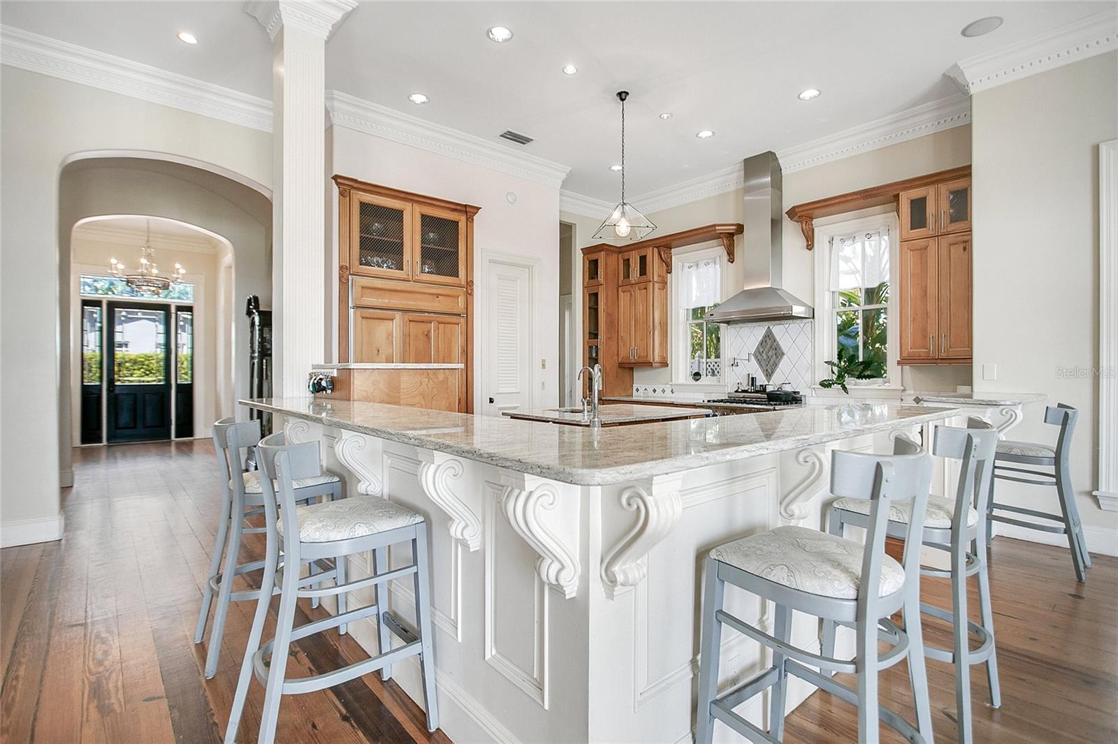 O6335825 Property Photo