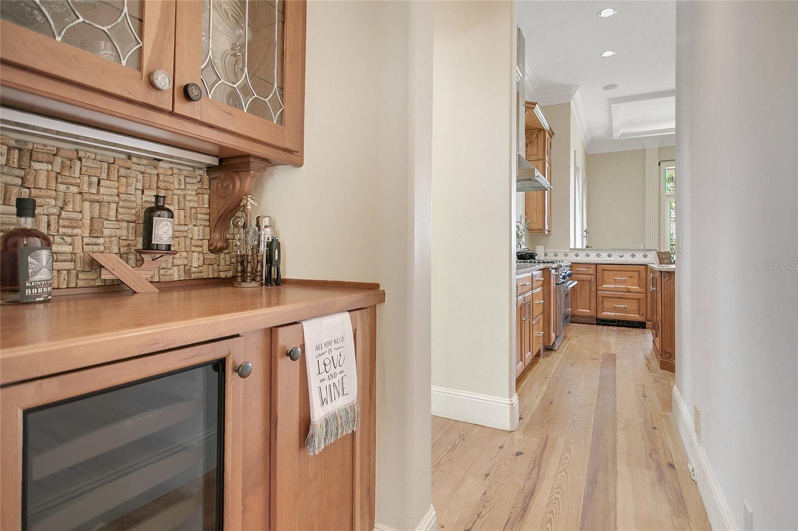 O6335825 Property Photo