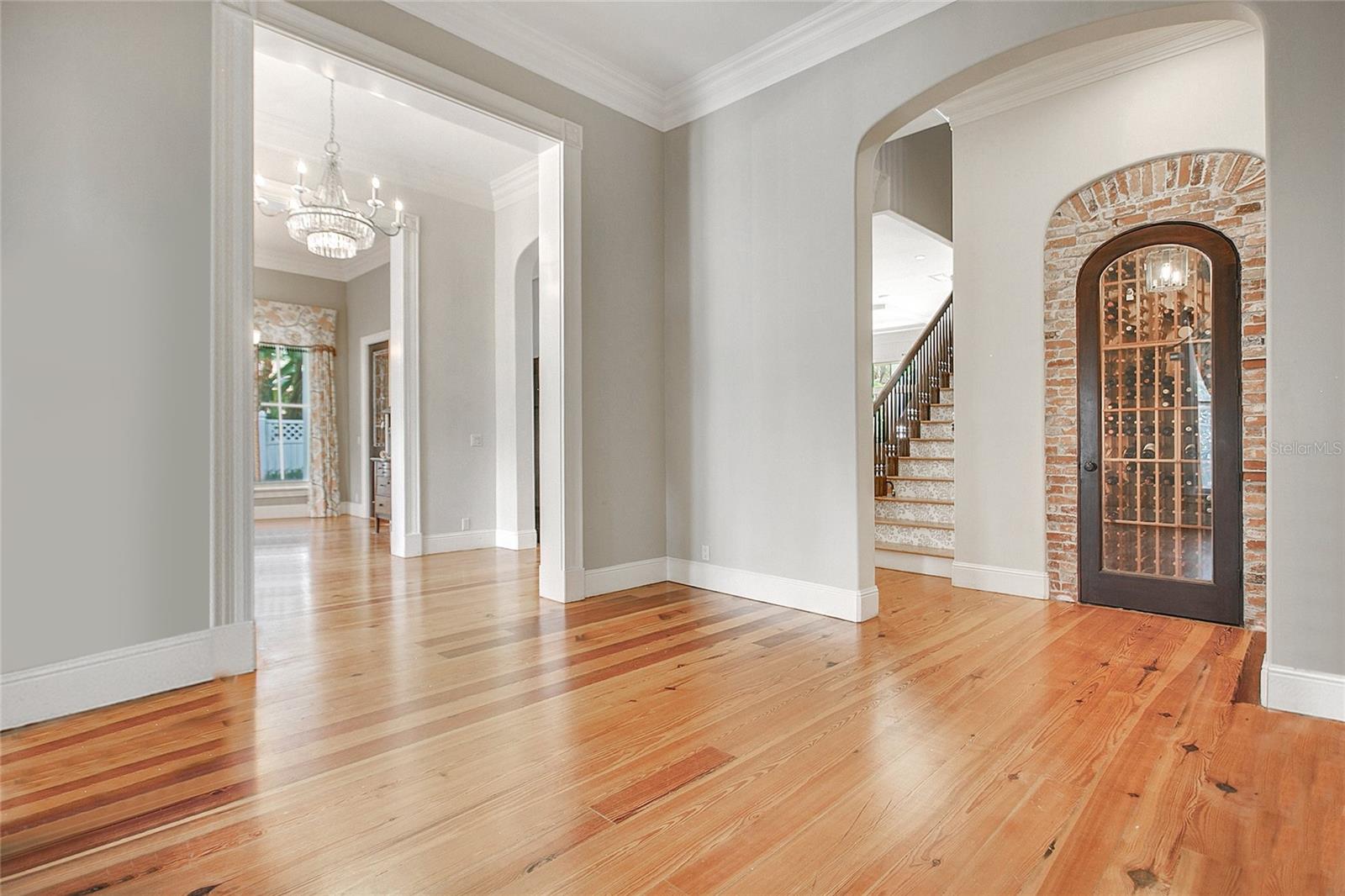 O6335825 Property Photo