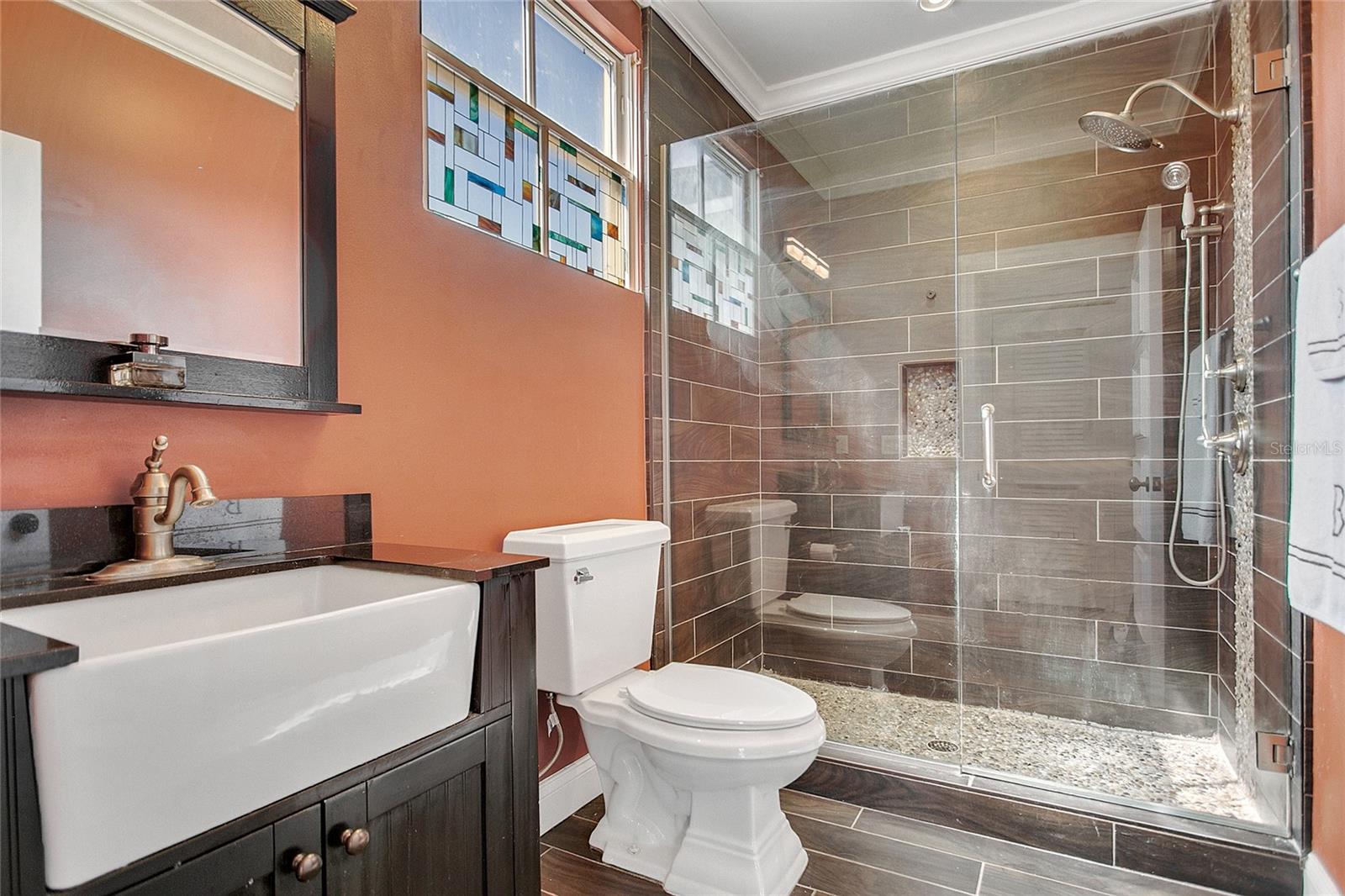 O6335825 Property Photo