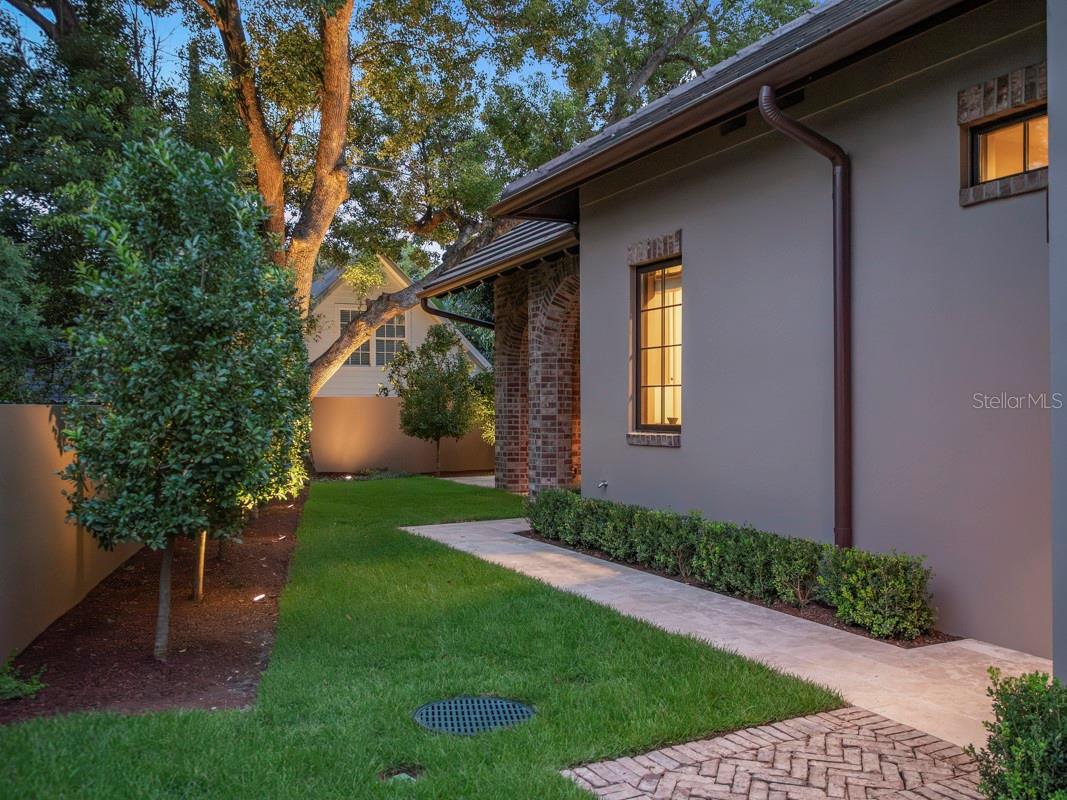 O6335854 Property Photo