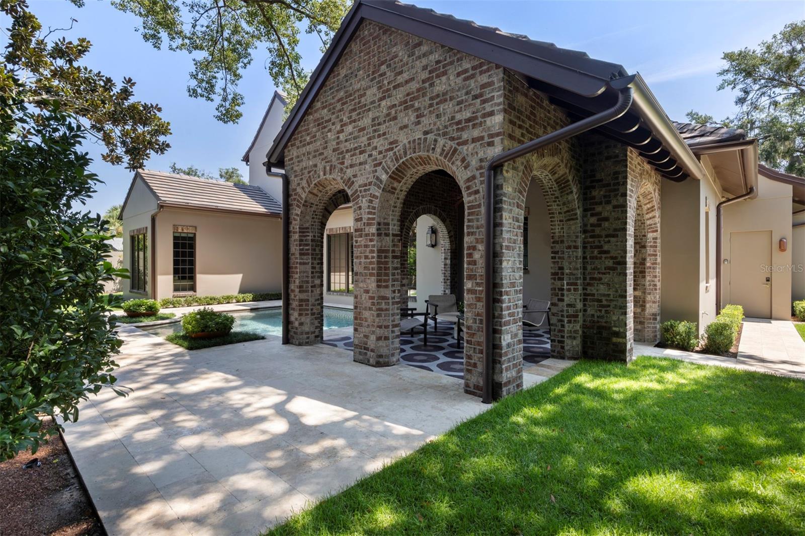 O6335854 Property Photo