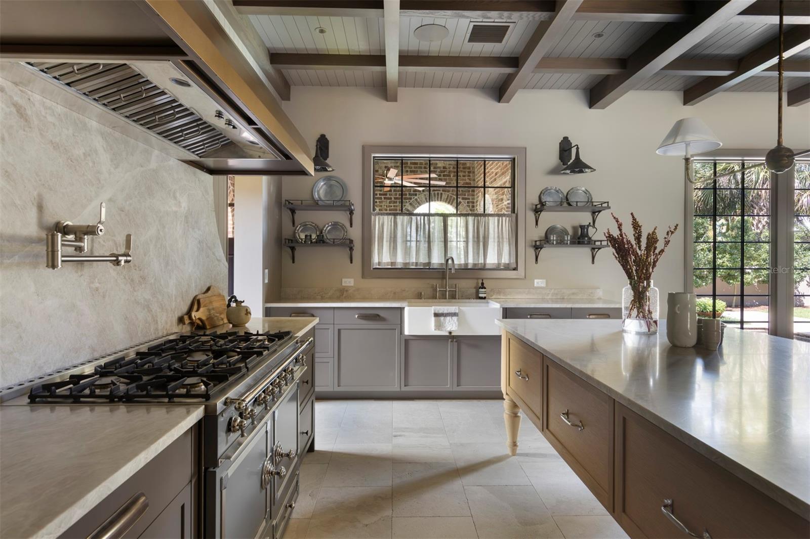 O6335854 Property Photo