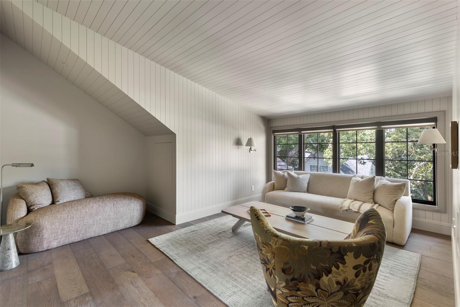 O6335854 Property Photo