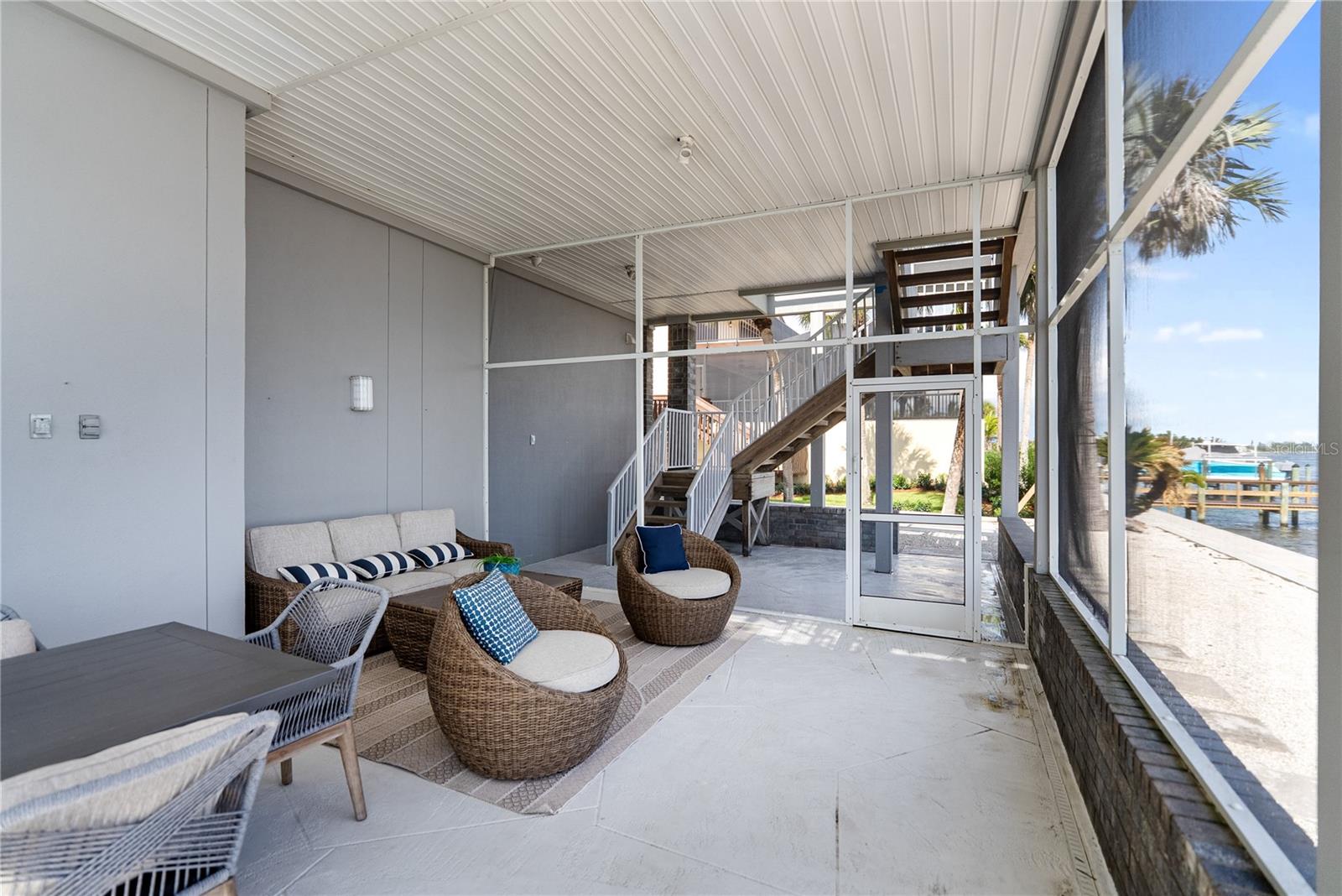 A4662073 Property Photo