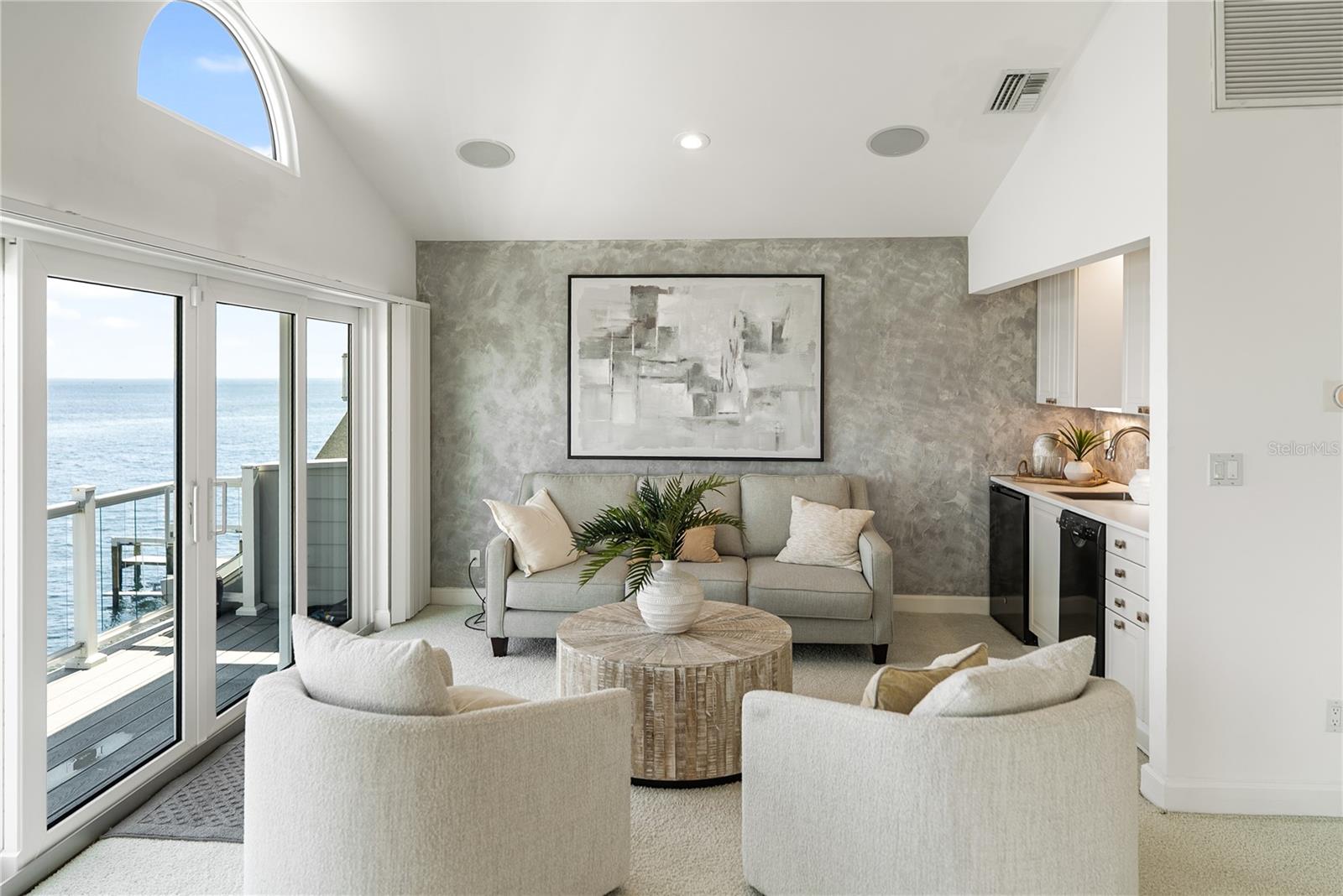 A4662073 Property Photo