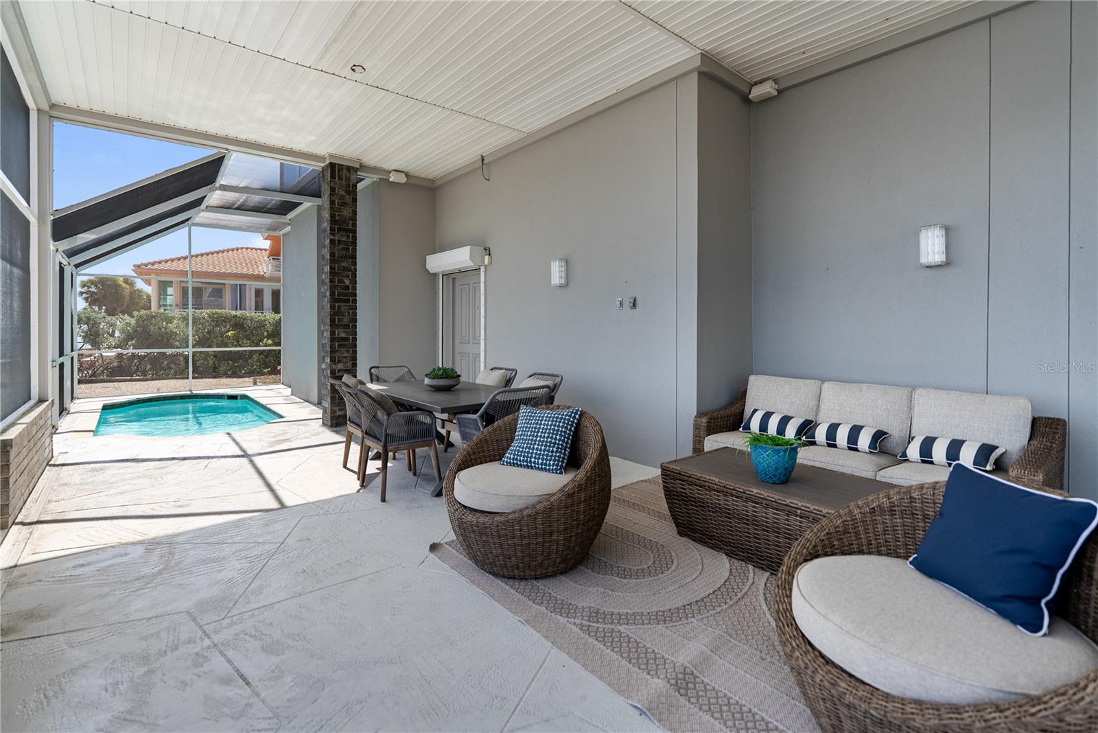 A4662073 Property Photo