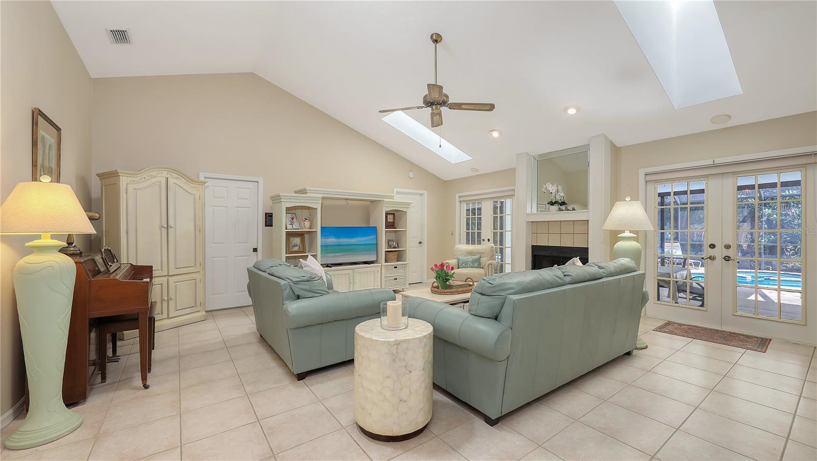 A4662085 Property Photo