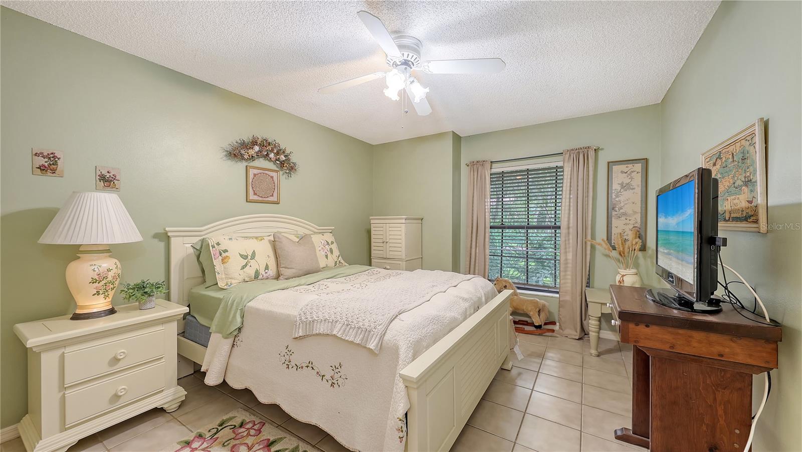 A4662085 Property Photo