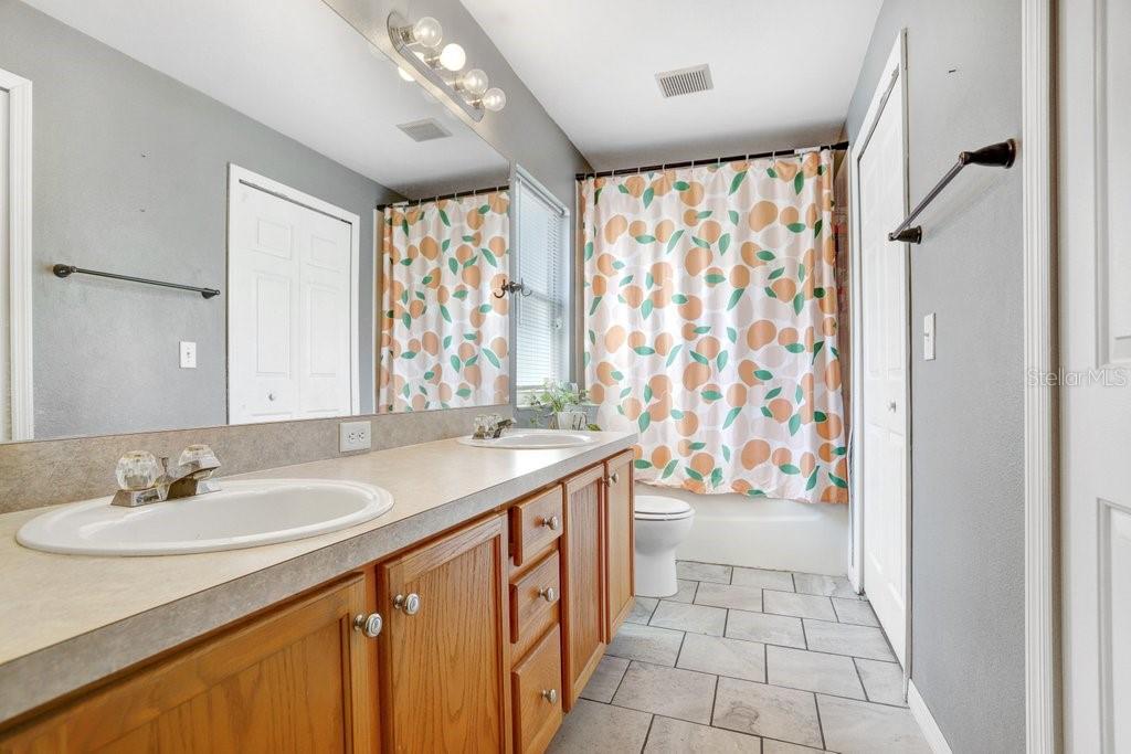 13523 PRESTWICK DR, RIVERVIEW, FL, 33579