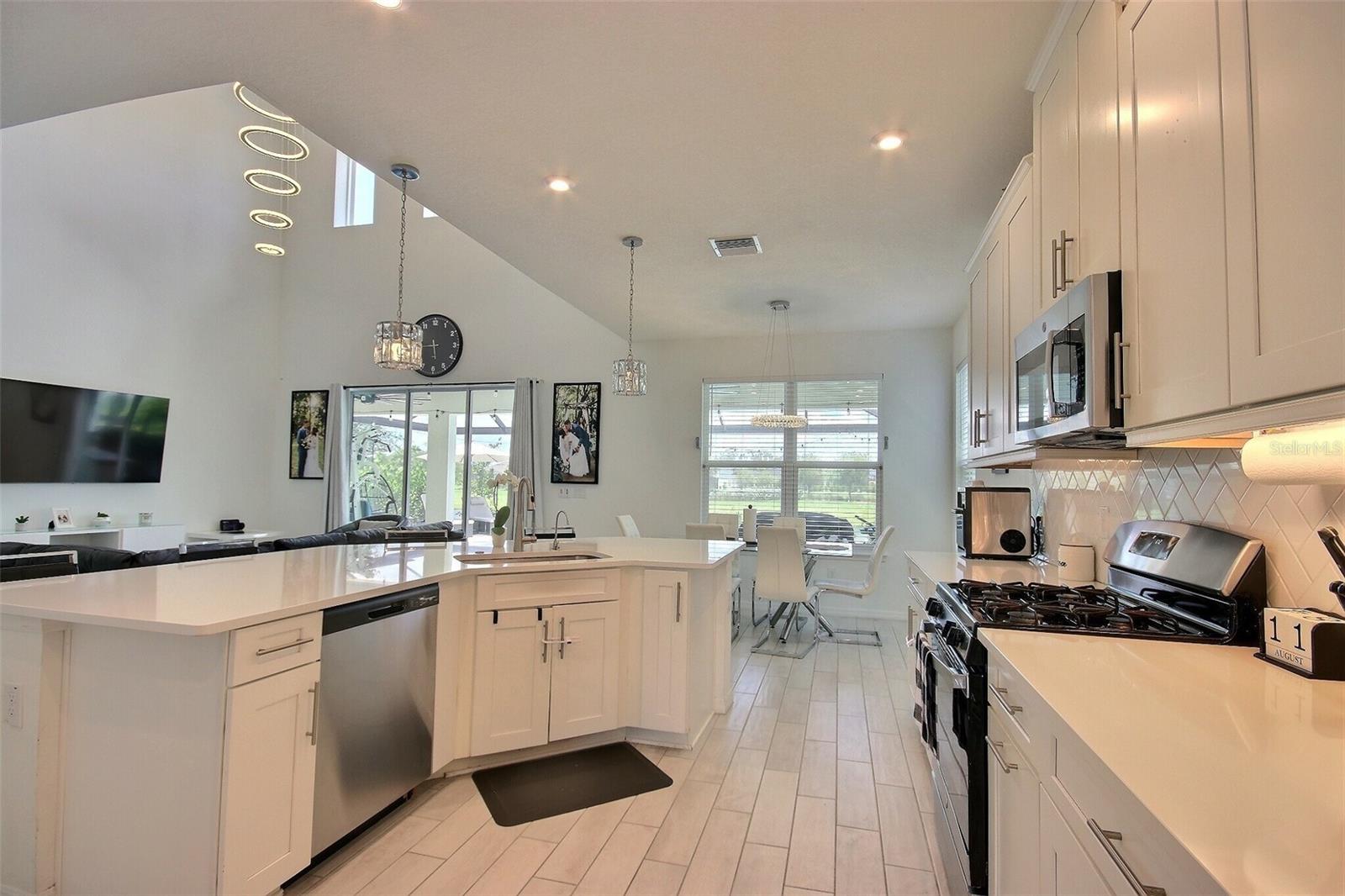 10567 PIEDRA DR, PALMETTO, FL, 34221