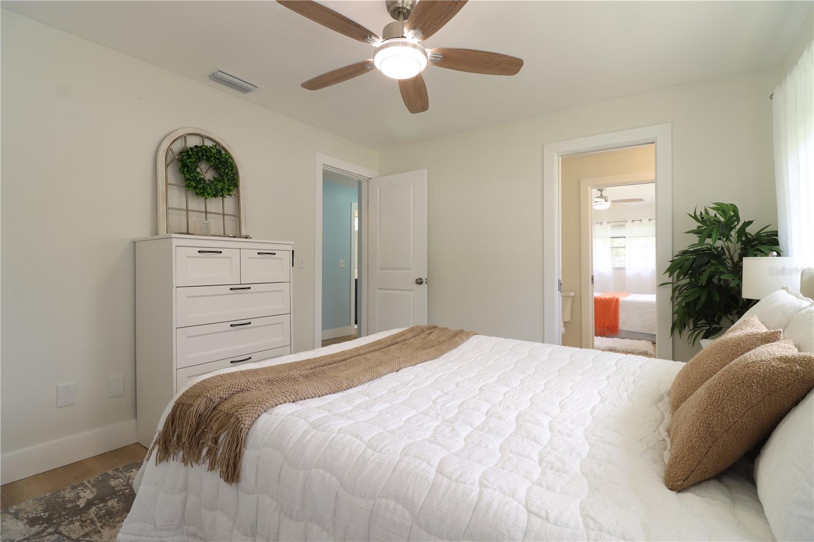 1665 MAGNOLIA DR, CLEARWATER, FL, 33756