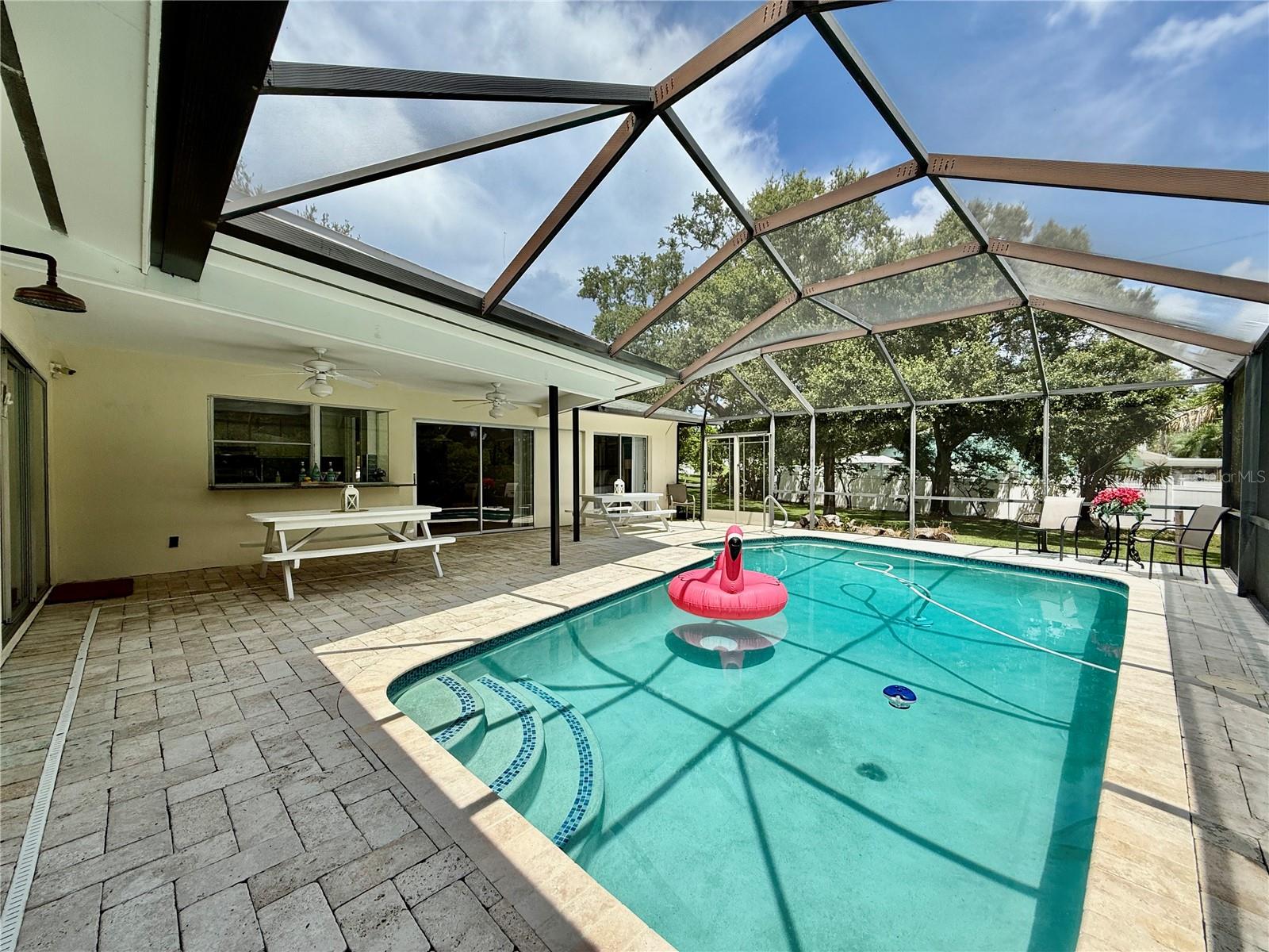 1665 MAGNOLIA DR, CLEARWATER, FL, 33756