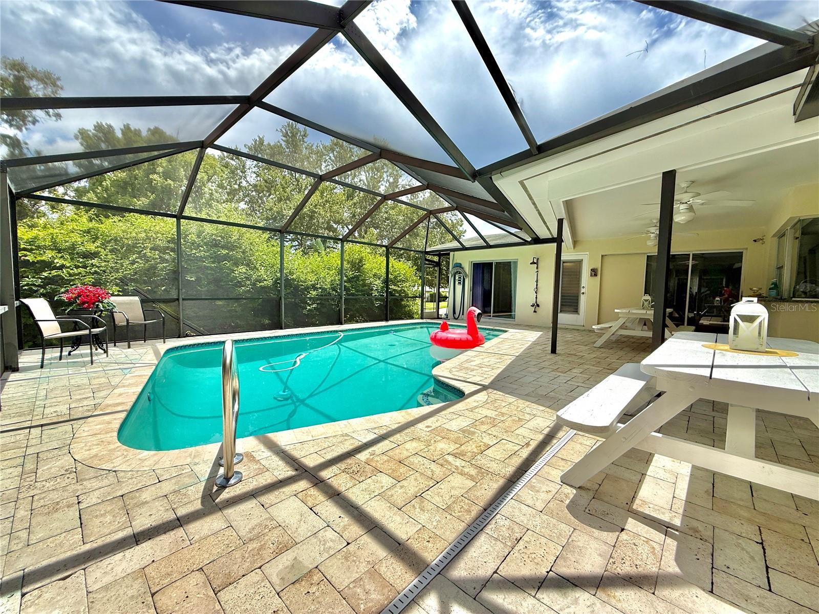 1665 MAGNOLIA DR, CLEARWATER, FL, 33756