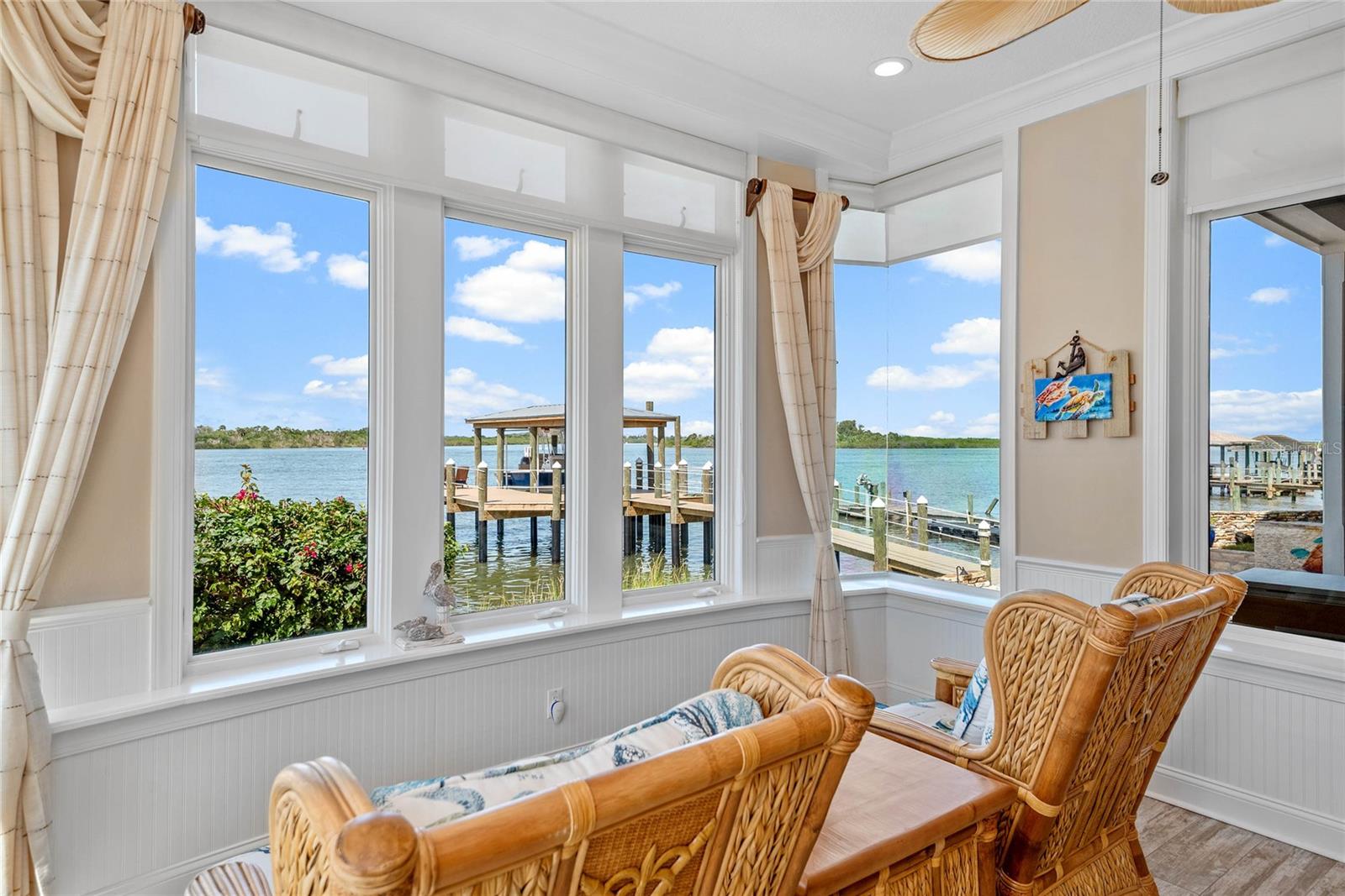 O6336001 Property Photo